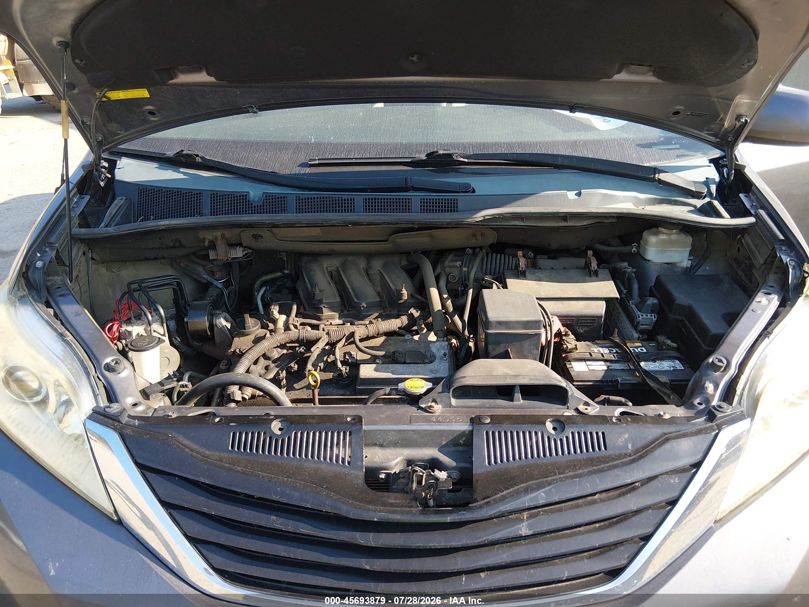 2012 Toyota Sienna Le V6 8 Passenger Gray vin: 5TDKK3DC4CS257222