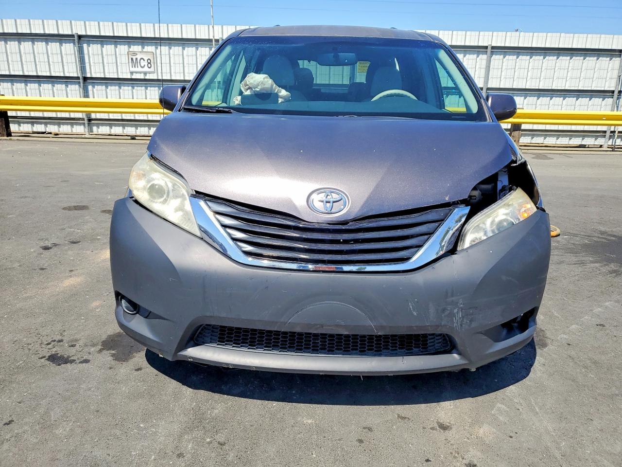 2012 Toyota Sienna Le Silver vin: 5TDKK3DC4CS261108