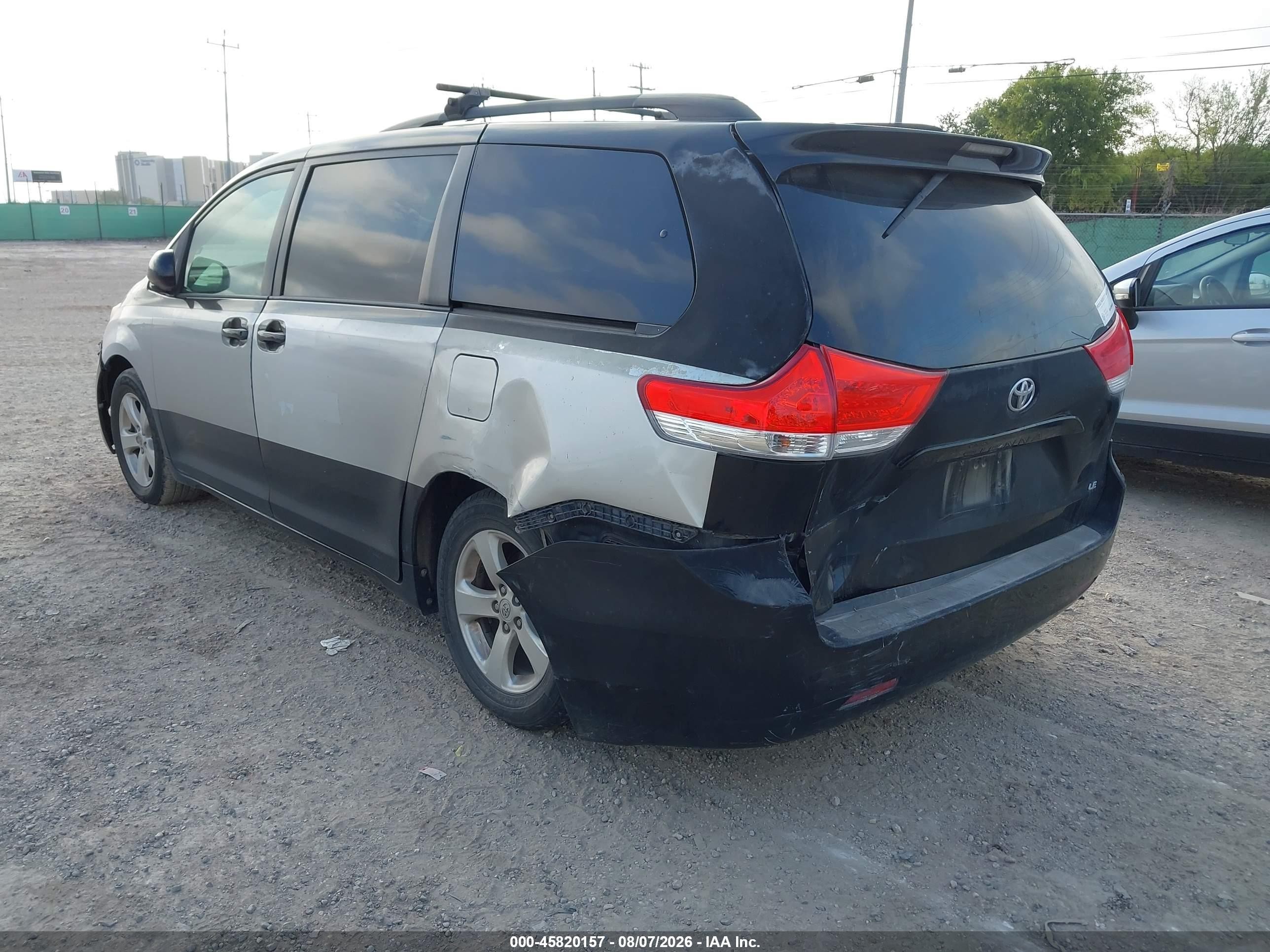 2012 Toyota Sienna Le V6 8 Passenger Black vin: 5TDKK3DC4CS268012