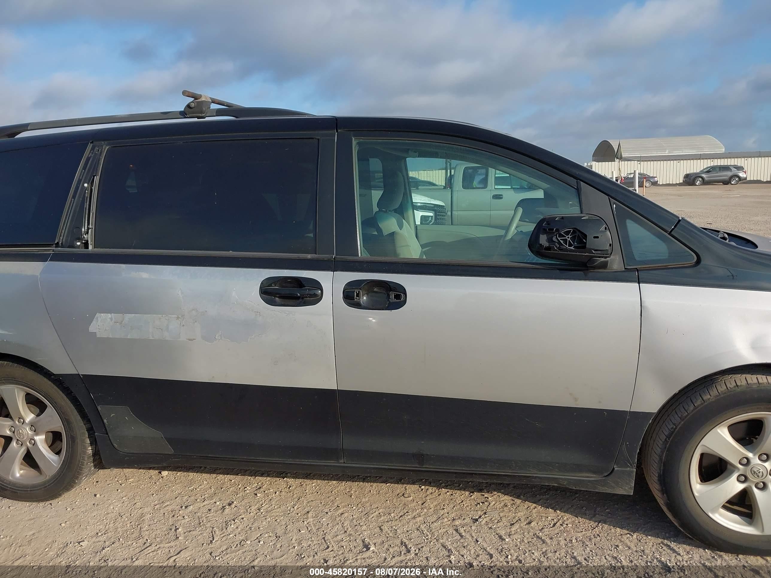 2012 Toyota Sienna Le V6 8 Passenger Black vin: 5TDKK3DC4CS268012