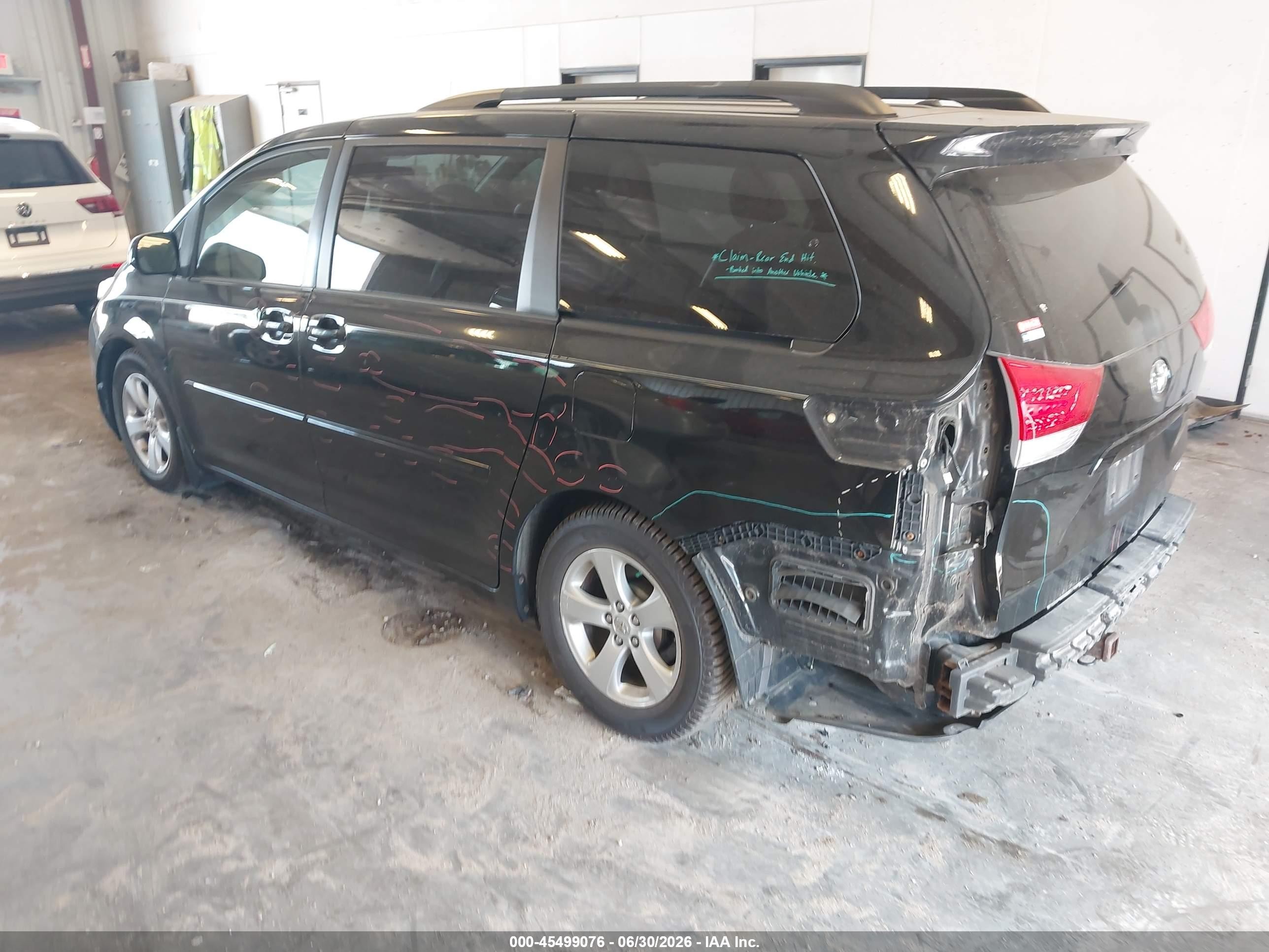 2013 Toyota Sienna Le V6 8 Passenger Black vin: 5TDKK3DC4DS290478