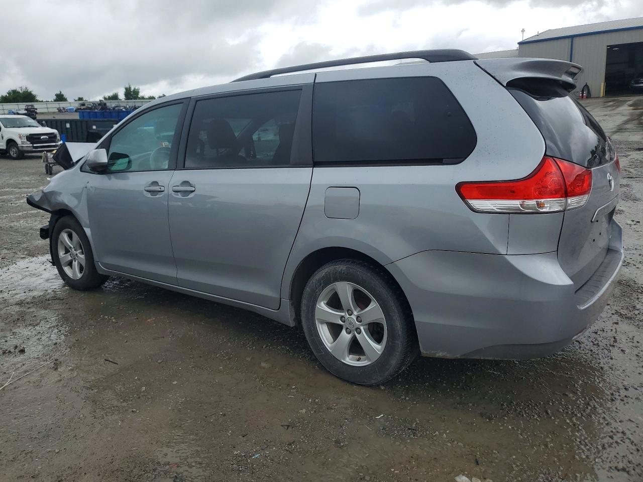 2013 Toyota Sienna Le Silver vin: 5TDKK3DC4DS397272