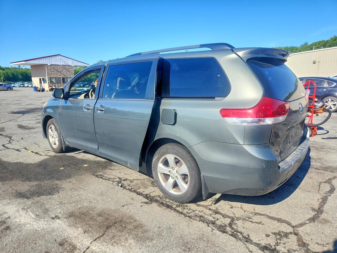 2013 Toyota Sienna Le Зеленый vin: 5TDKK3DC4DS397630