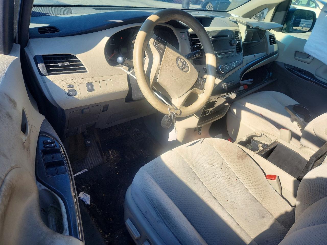 2013 Toyota Sienna Le Зеленый vin: 5TDKK3DC4DS397630