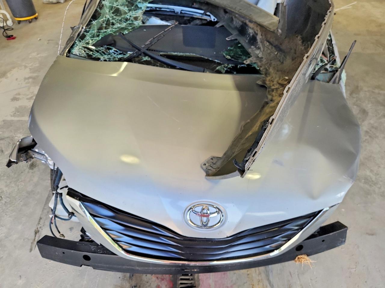 2013 Toyota Sienna Le Gray vin: 5TDKK3DC4DS398048