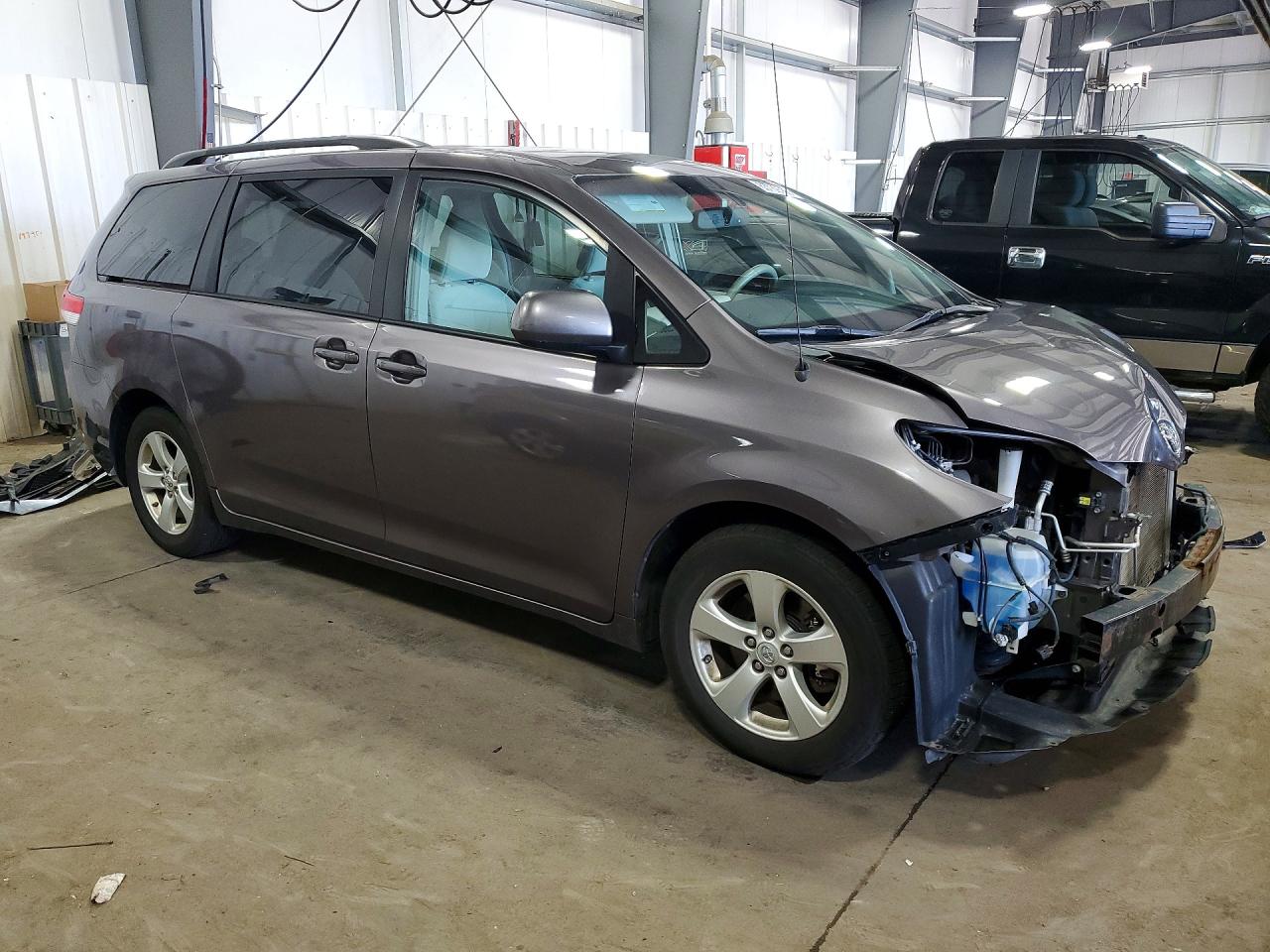 2013 Toyota Sienna Le Gray vin: 5TDKK3DC4DS404592