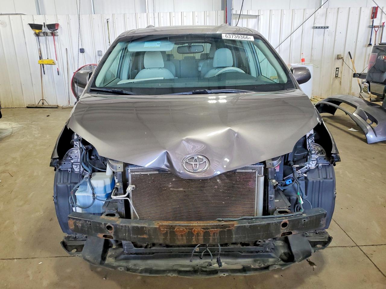 2013 Toyota Sienna Le Gray vin: 5TDKK3DC4DS404592