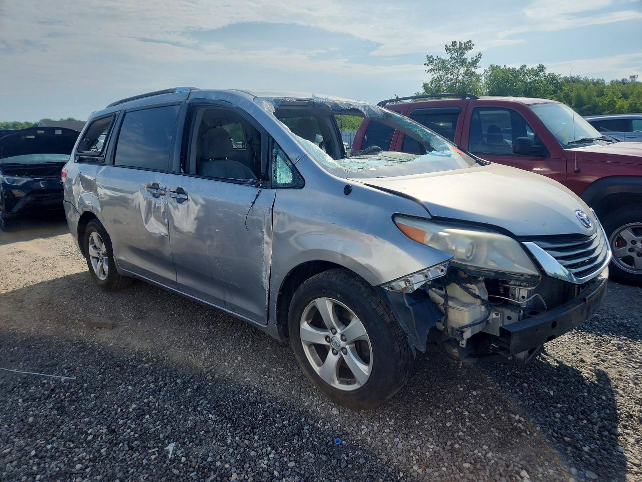 2014 Toyota Sienna Le Silver vin: 5TDKK3DC4ES406649