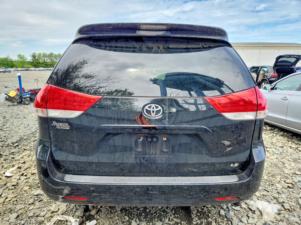 2014 Toyota Sienna Le Black vin: 5TDKK3DC4ES417117