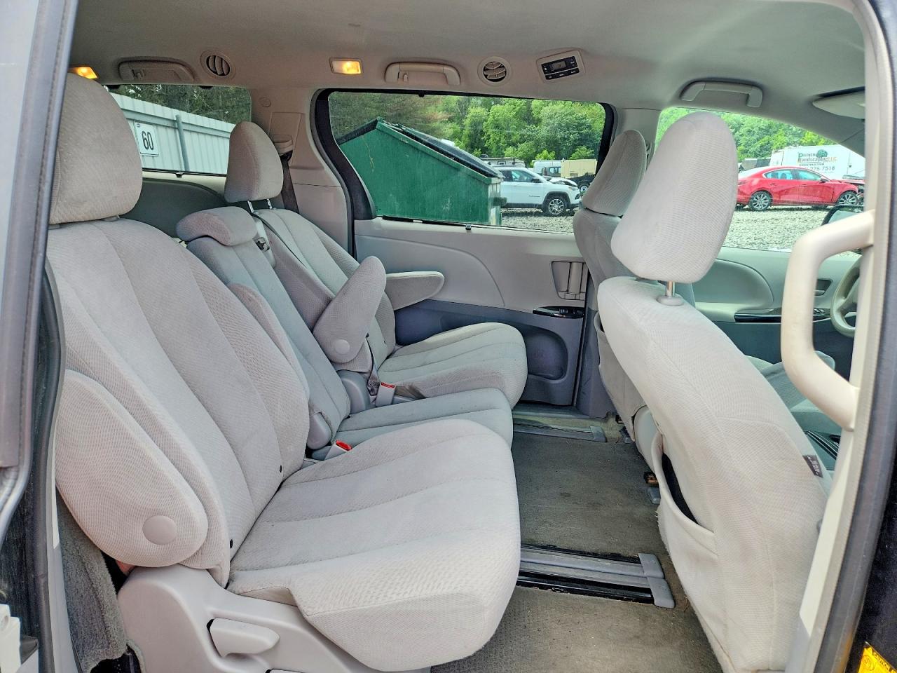2014 Toyota Sienna Le Black vin: 5TDKK3DC4ES417117