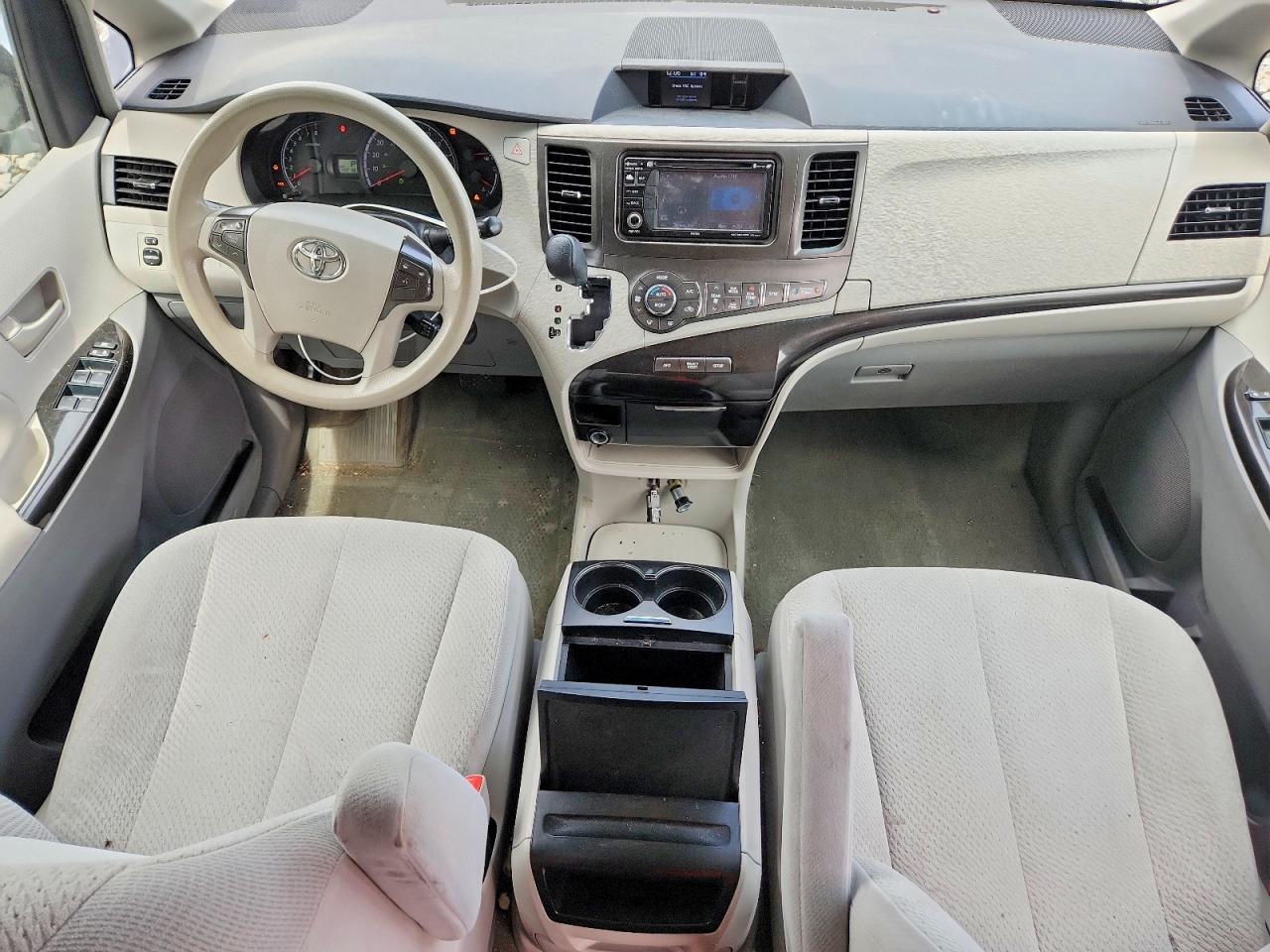 2014 Toyota Sienna Le Black vin: 5TDKK3DC4ES417117