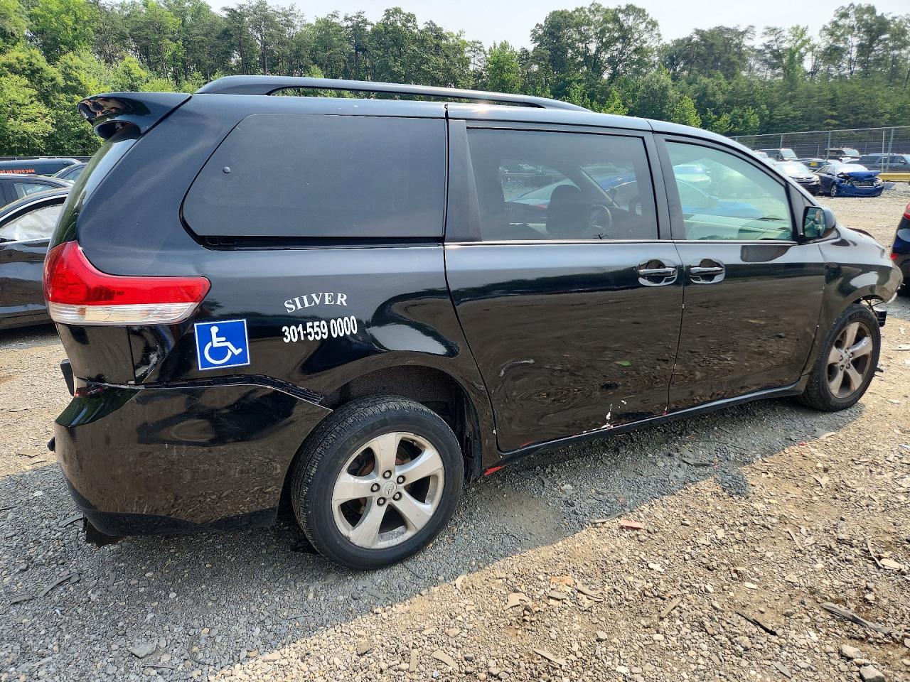 2014 Toyota Sienna Le Black vin: 5TDKK3DC4ES496031