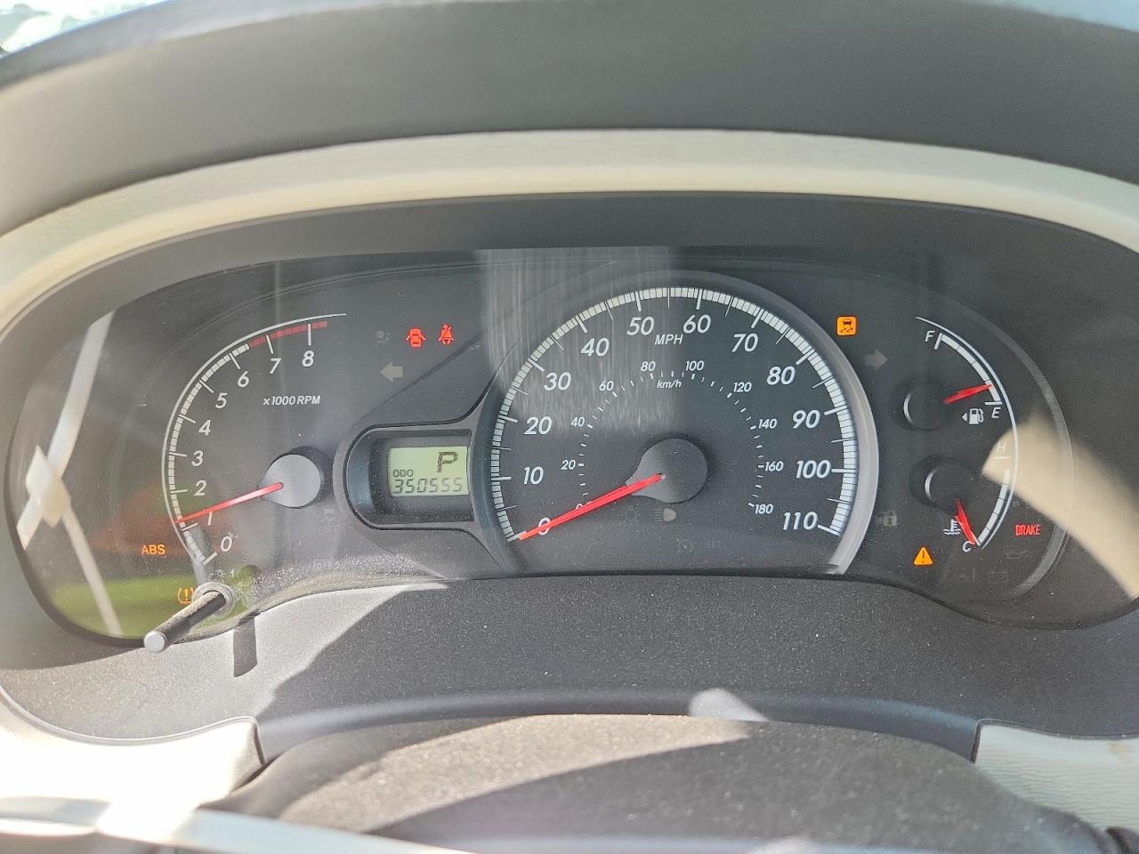2014 Toyota Sienna Le Серебряный vin: 5TDKK3DC4ES504886