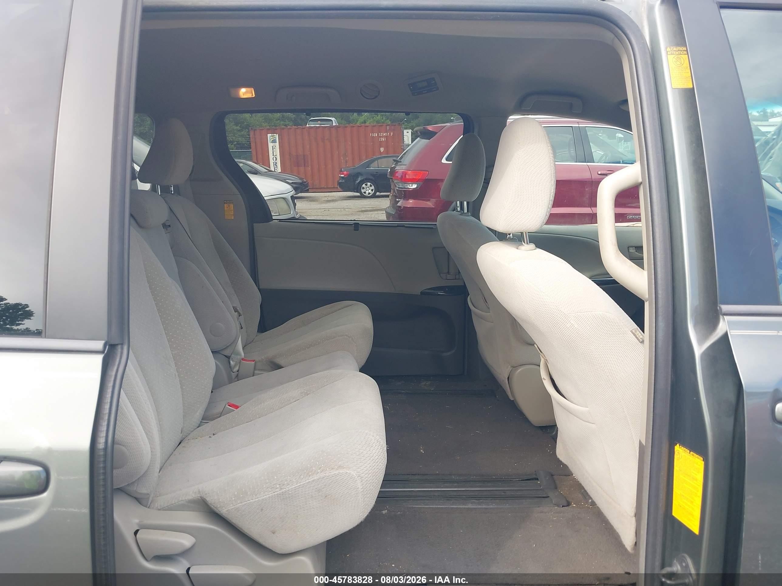 2014 Toyota Sienna Le V6 8 Passenger Gray vin: 5TDKK3DC4ES524829