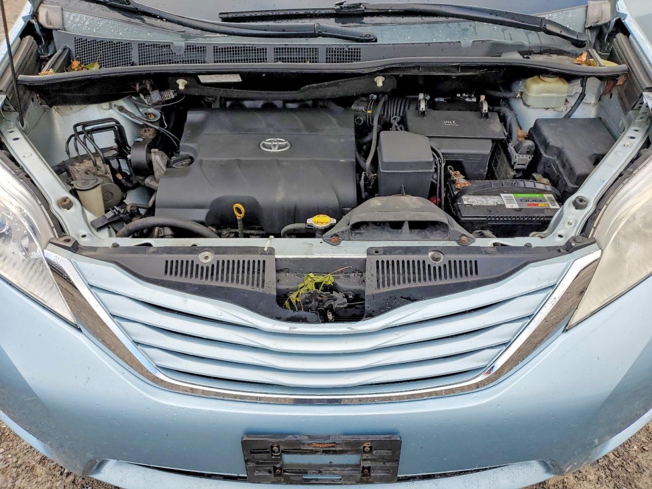 2015 Toyota Sienna Le Blue vin: 5TDKK3DC4FS529112