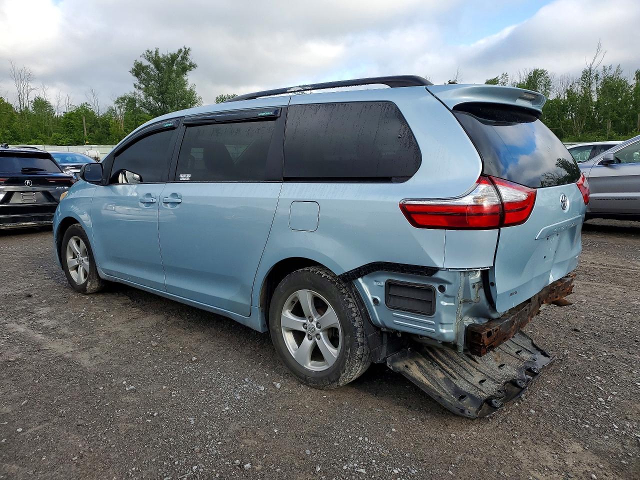 2015 Toyota Sienna Le Blue vin: 5TDKK3DC4FS529112