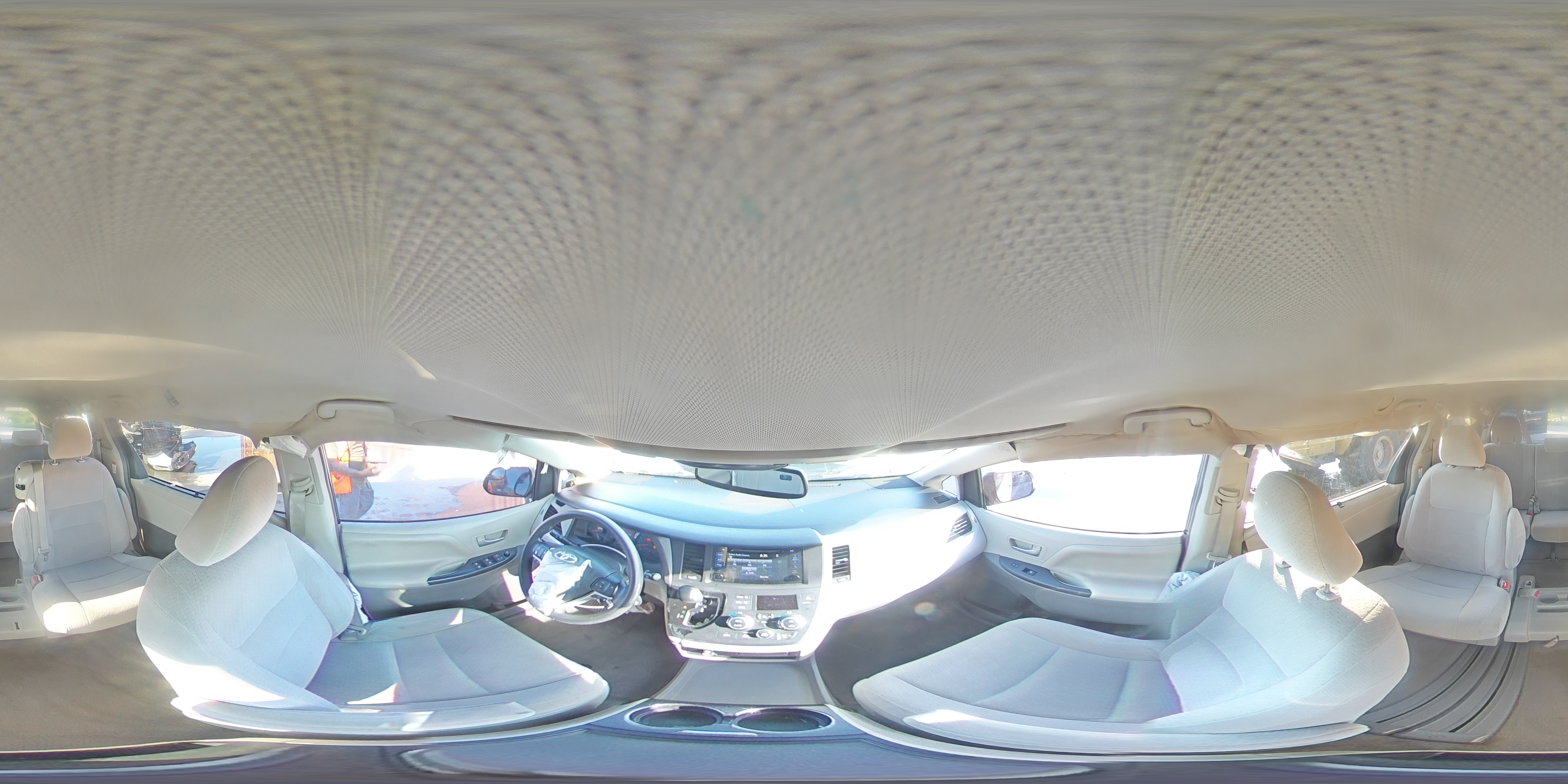 2015 Toyota Sienna Le Tan vin: 5TDKK3DC4FS555788