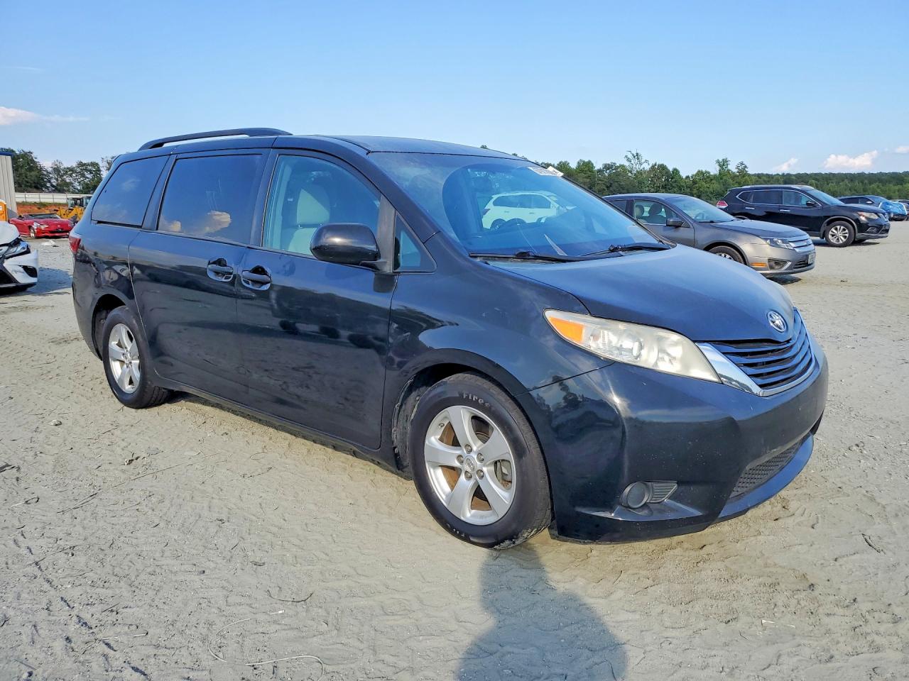 2015 Toyota Sienna Le Black vin: 5TDKK3DC4FS559534