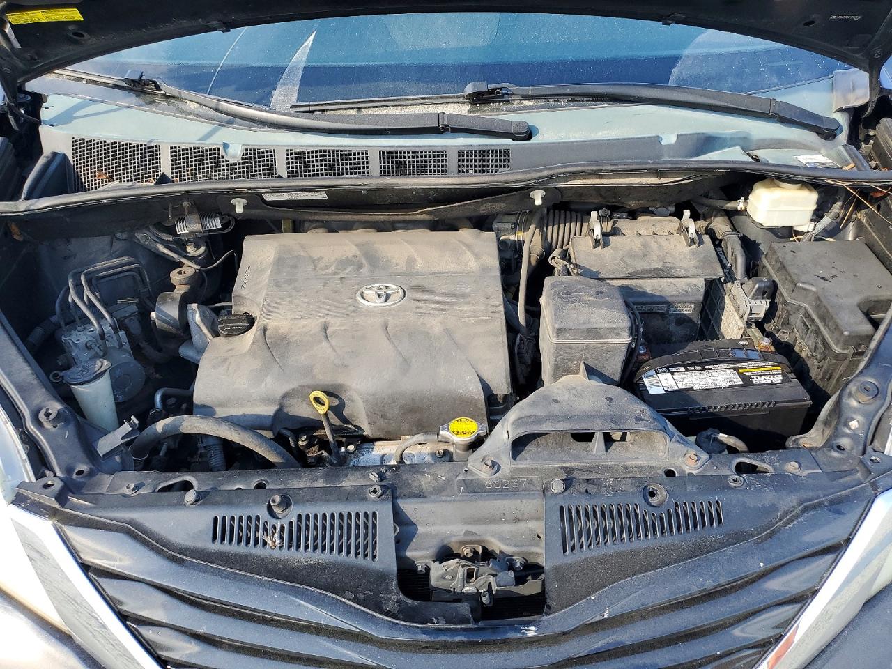 2015 Toyota Sienna Le Black vin: 5TDKK3DC4FS559534