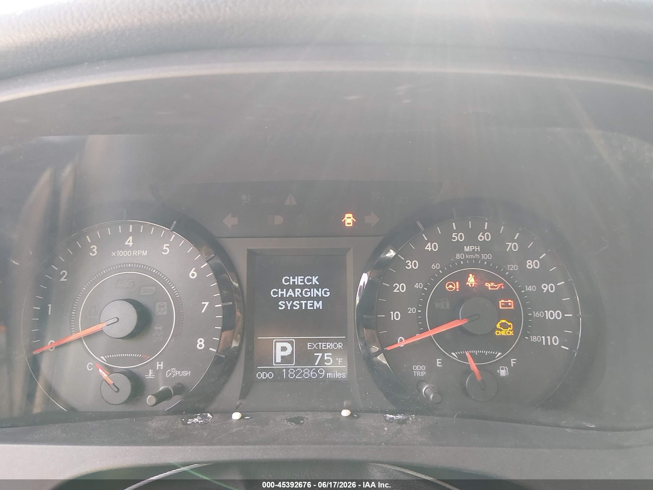2015 Toyota Sienna Le 8 Passenger Gray vin: 5TDKK3DC4FS582778