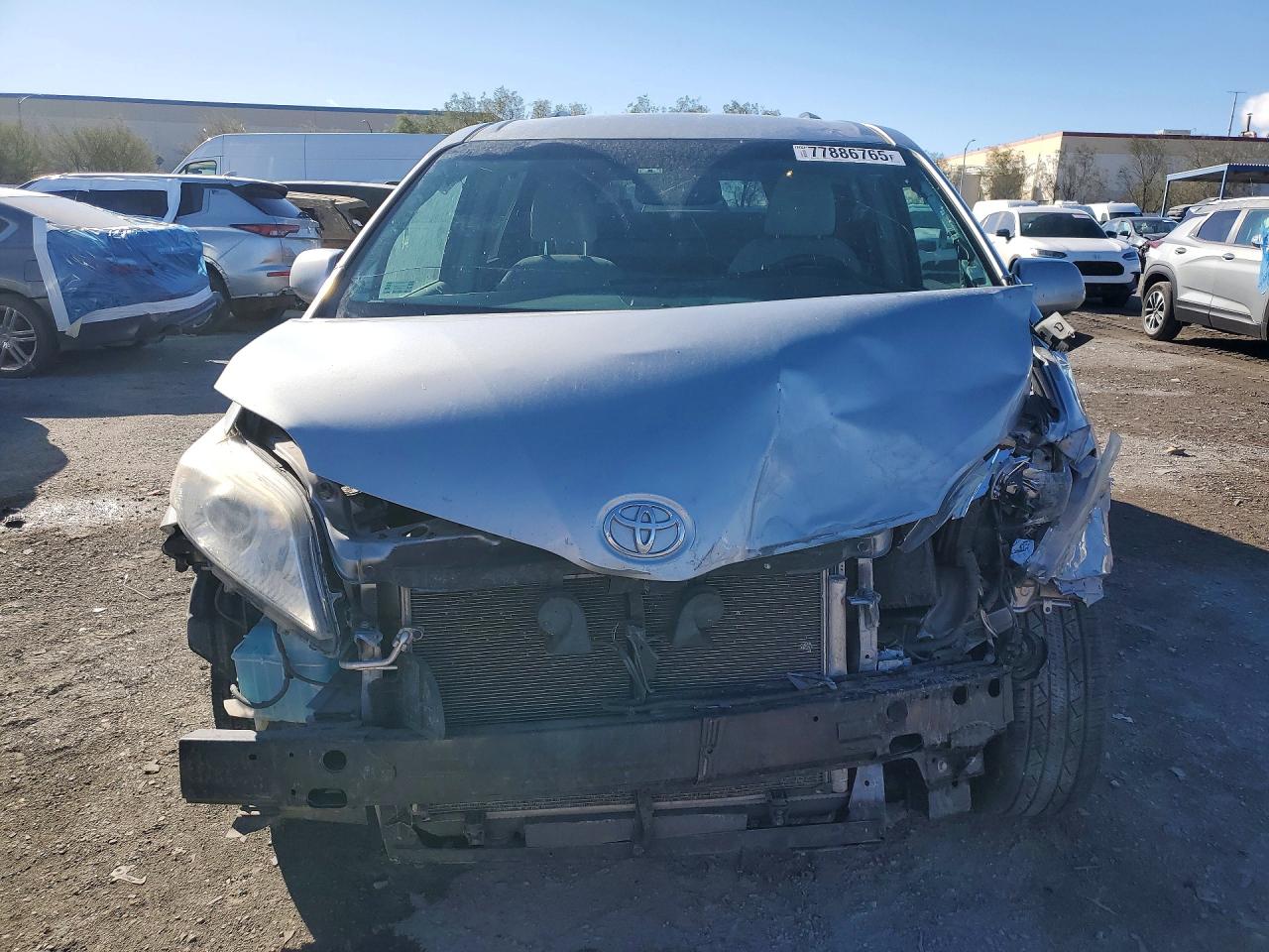 2015 Toyota Sienna Le Silver vin: 5TDKK3DC4FS610675