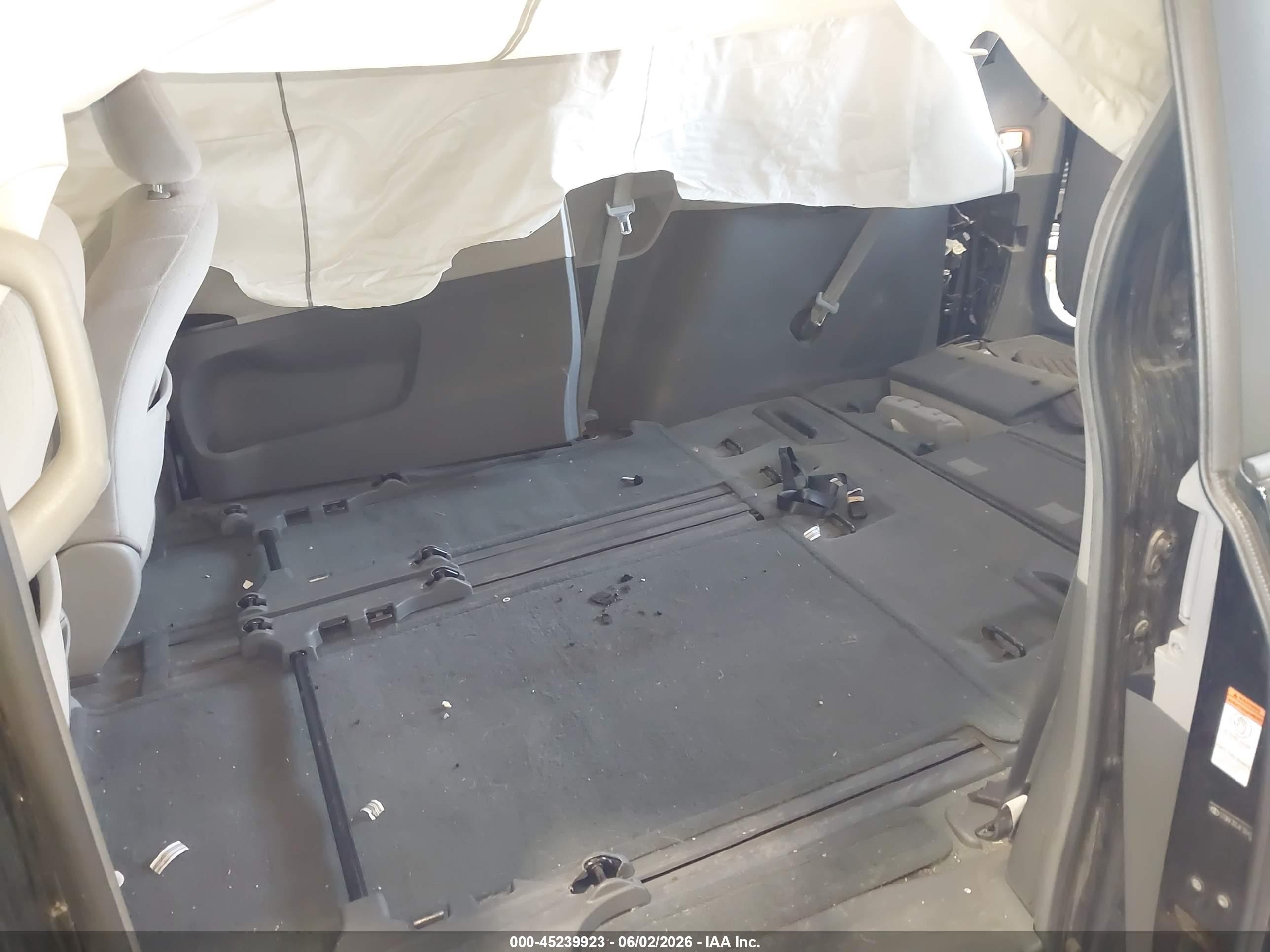 2015 Toyota Sienna Le 8 Passenger Черный vin: 5TDKK3DC4FS640209