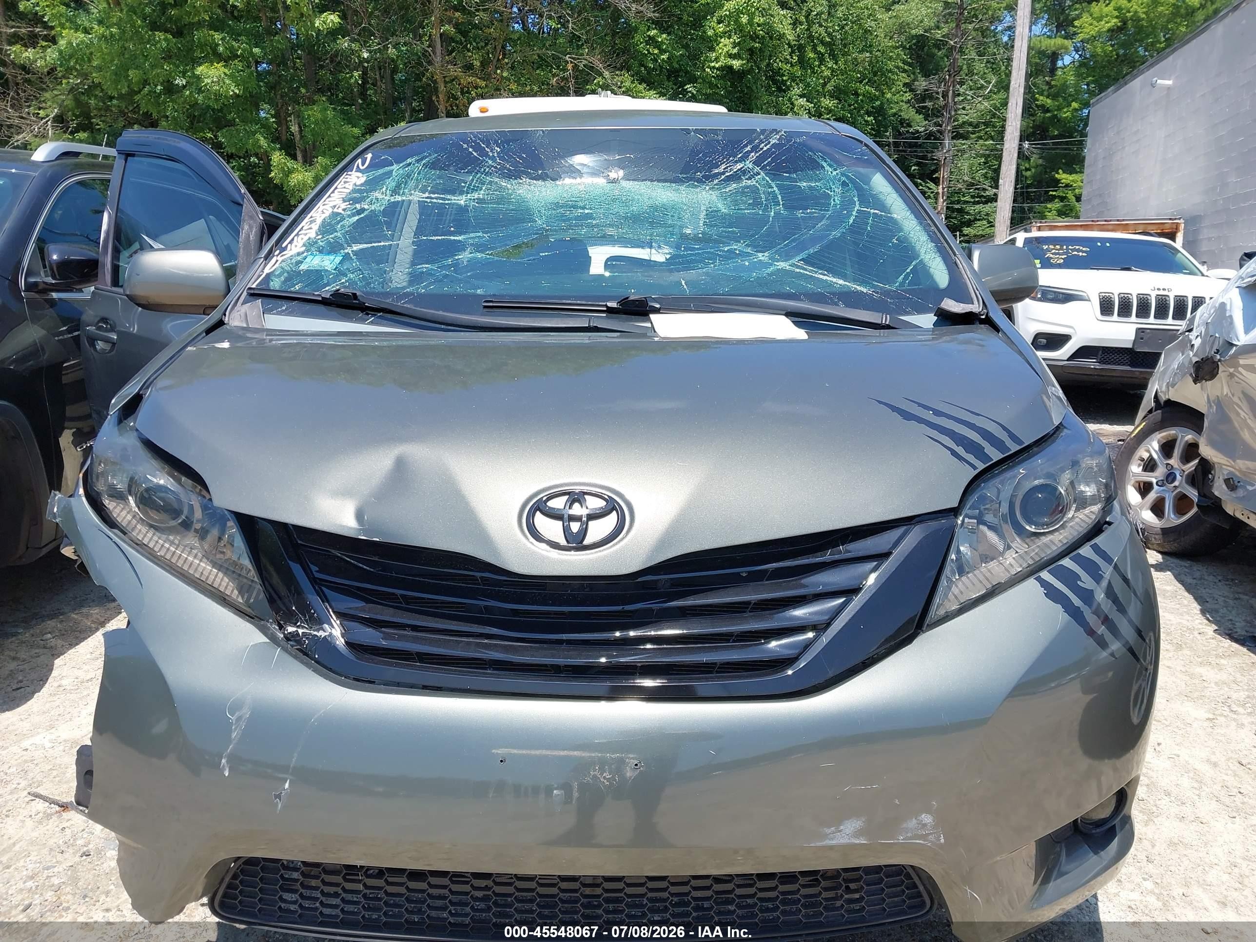 2011 Toyota Sienna Le V6 Champagne vin: 5TDKK3DC5BS047498