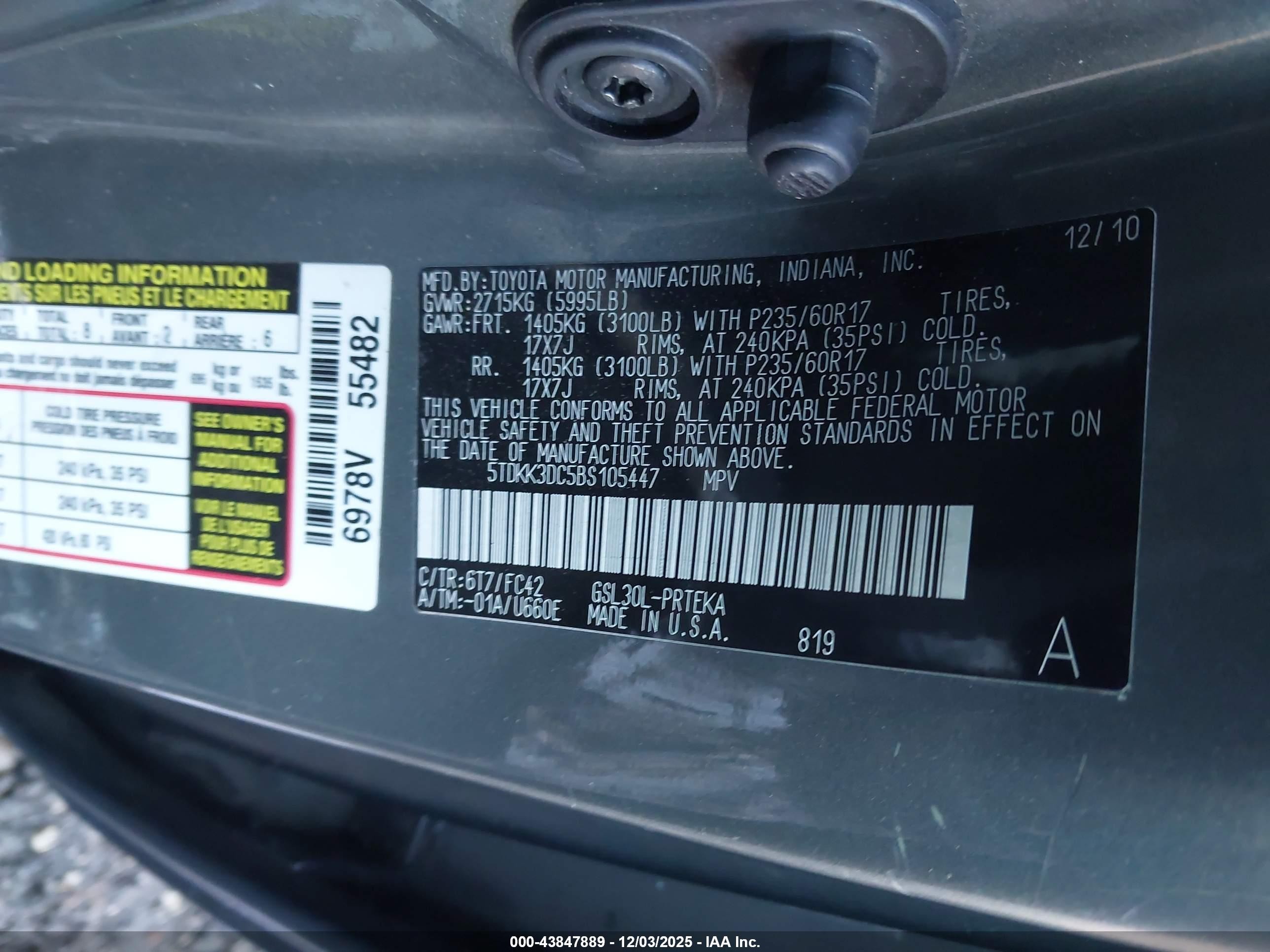 2011 Toyota Sienna Le V6 Gray vin: 5TDKK3DC5BS105447