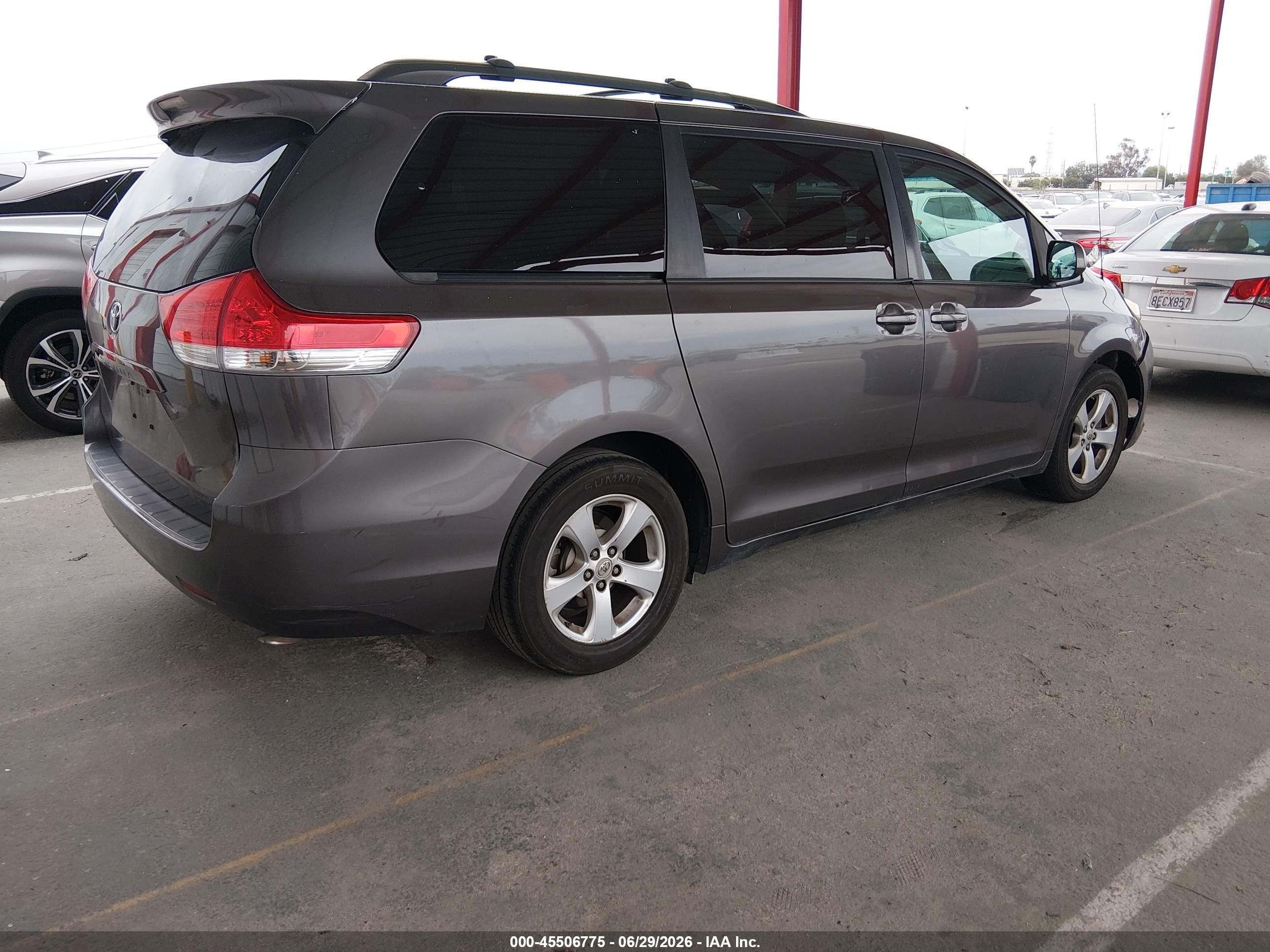 2012 Toyota Sienna Le V6 8 Passenger Gray vin: 5TDKK3DC5CS217716