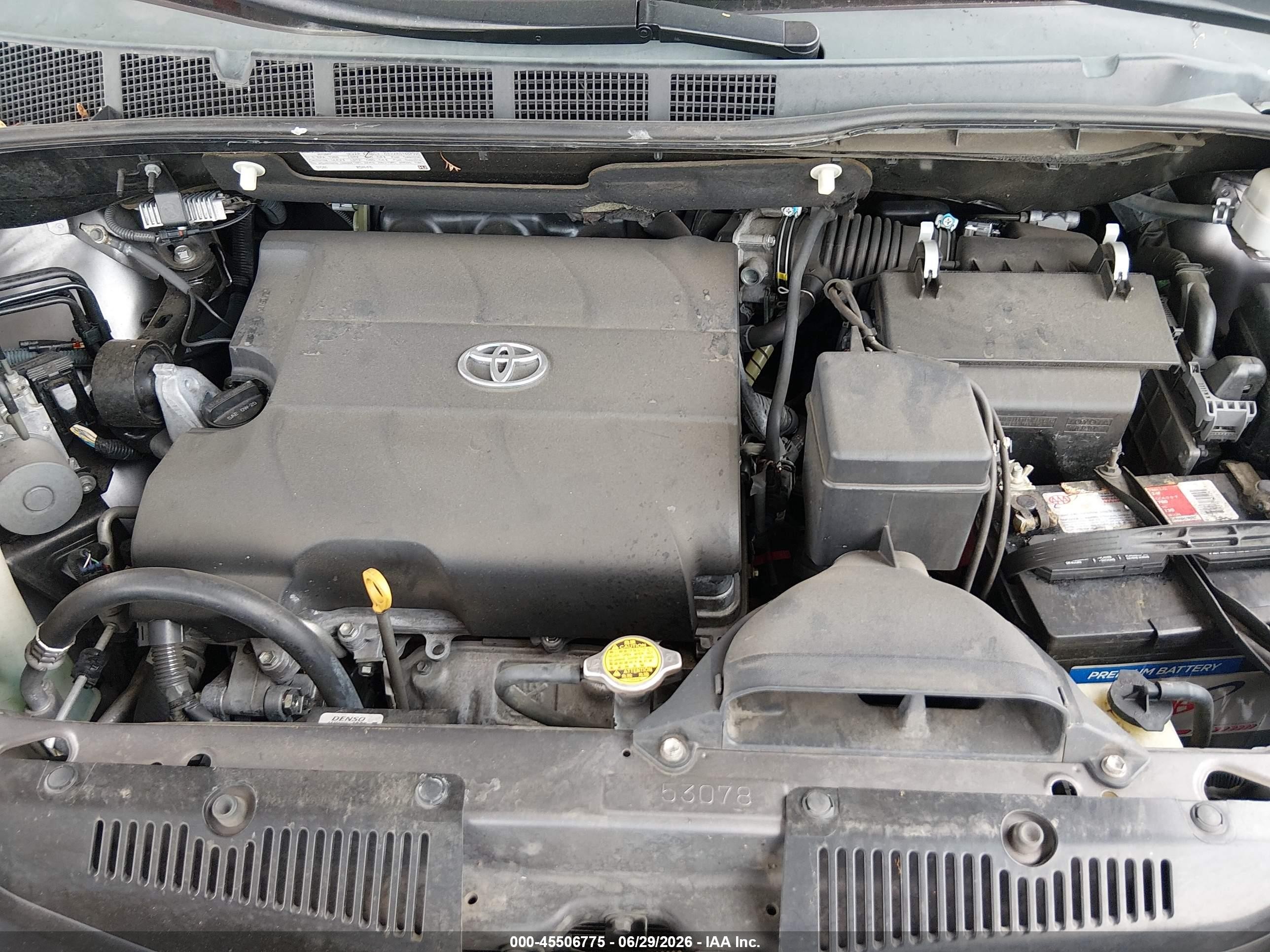 2012 Toyota Sienna Le V6 8 Passenger Gray vin: 5TDKK3DC5CS217716