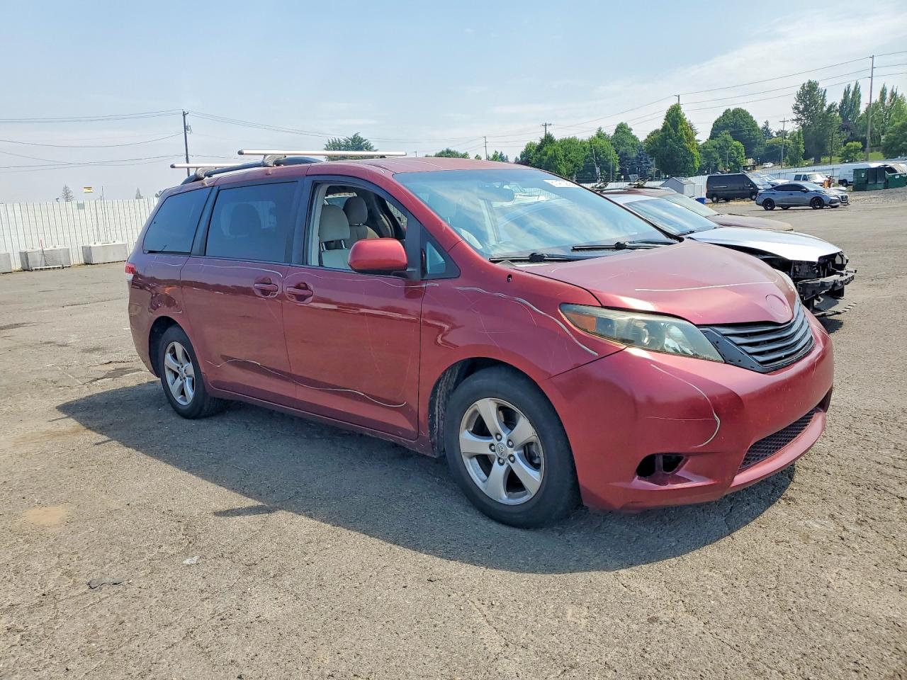 2012 Toyota Sienna Le Red vin: 5TDKK3DC5CS224875