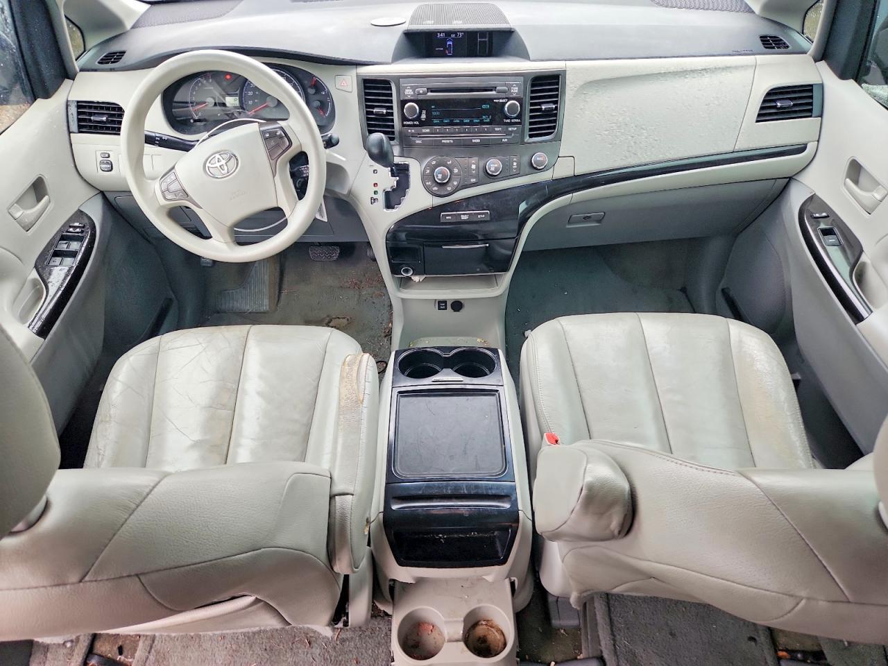 2012 Toyota Sienna Le Silver vin: 5TDKK3DC5CS231132