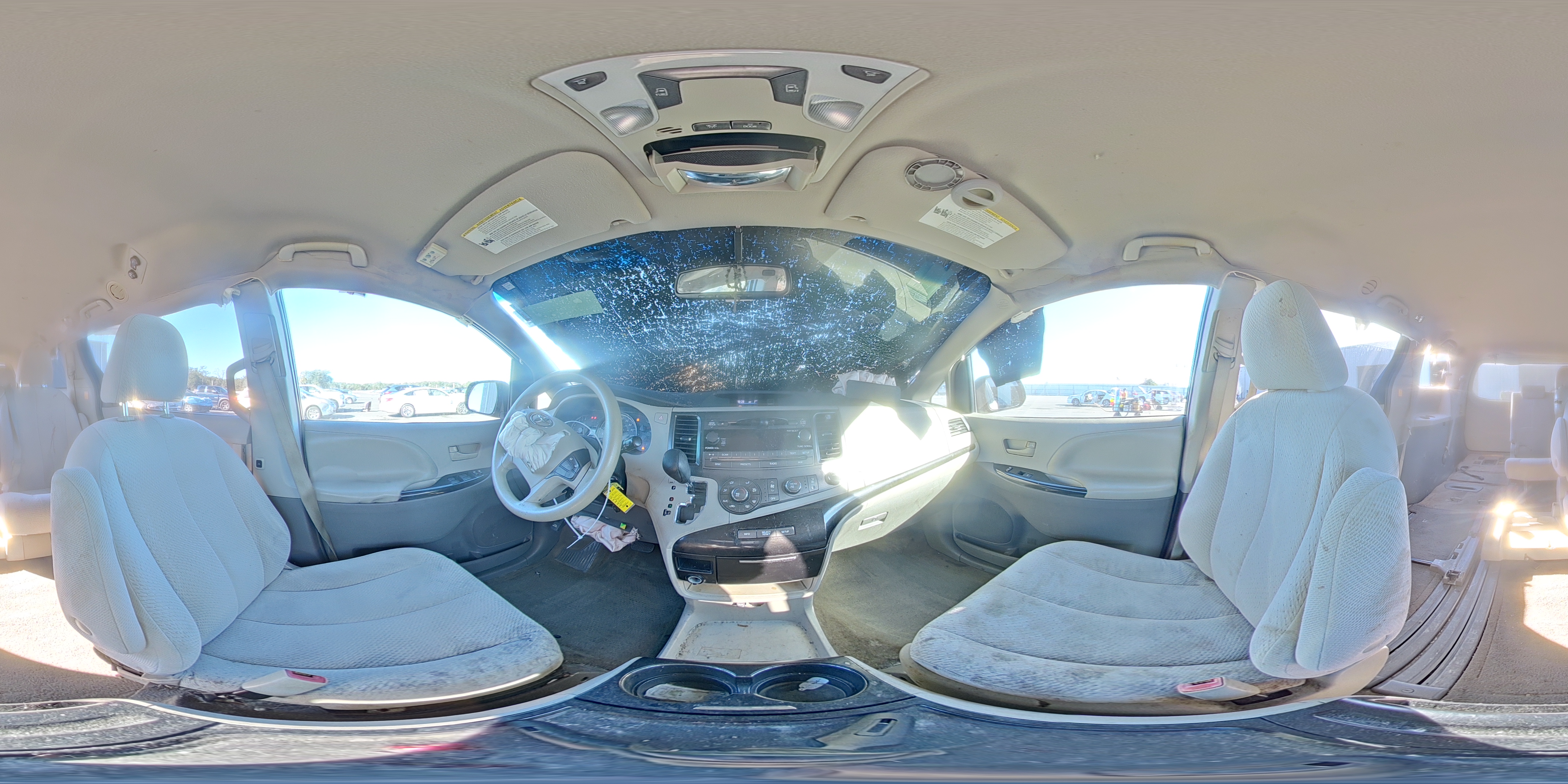 2012 Toyota Sienna Le Tan vin: 5TDKK3DC5CS236864