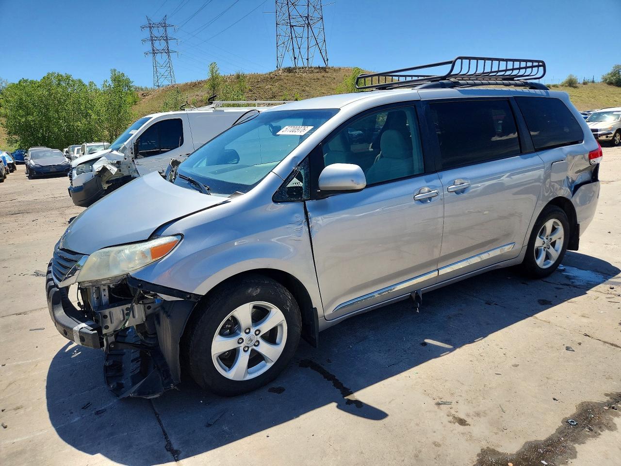 2012 Toyota Sienna Le Серебряный vin: 5TDKK3DC5CS241028