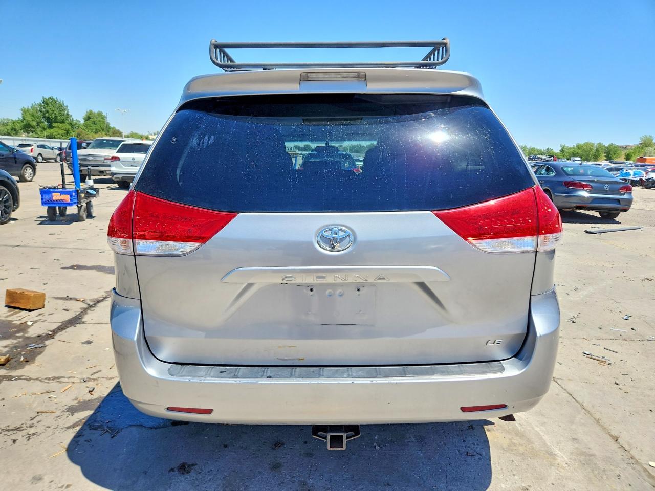 2012 Toyota Sienna Le Silver vin: 5TDKK3DC5CS241028