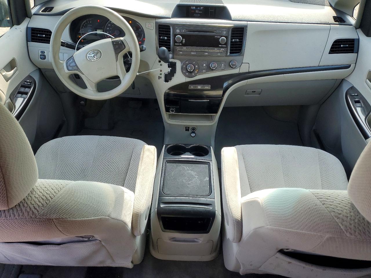 2012 Toyota Sienna Le 8-passenger Gray vin: 5TDKK3DC5CS245807