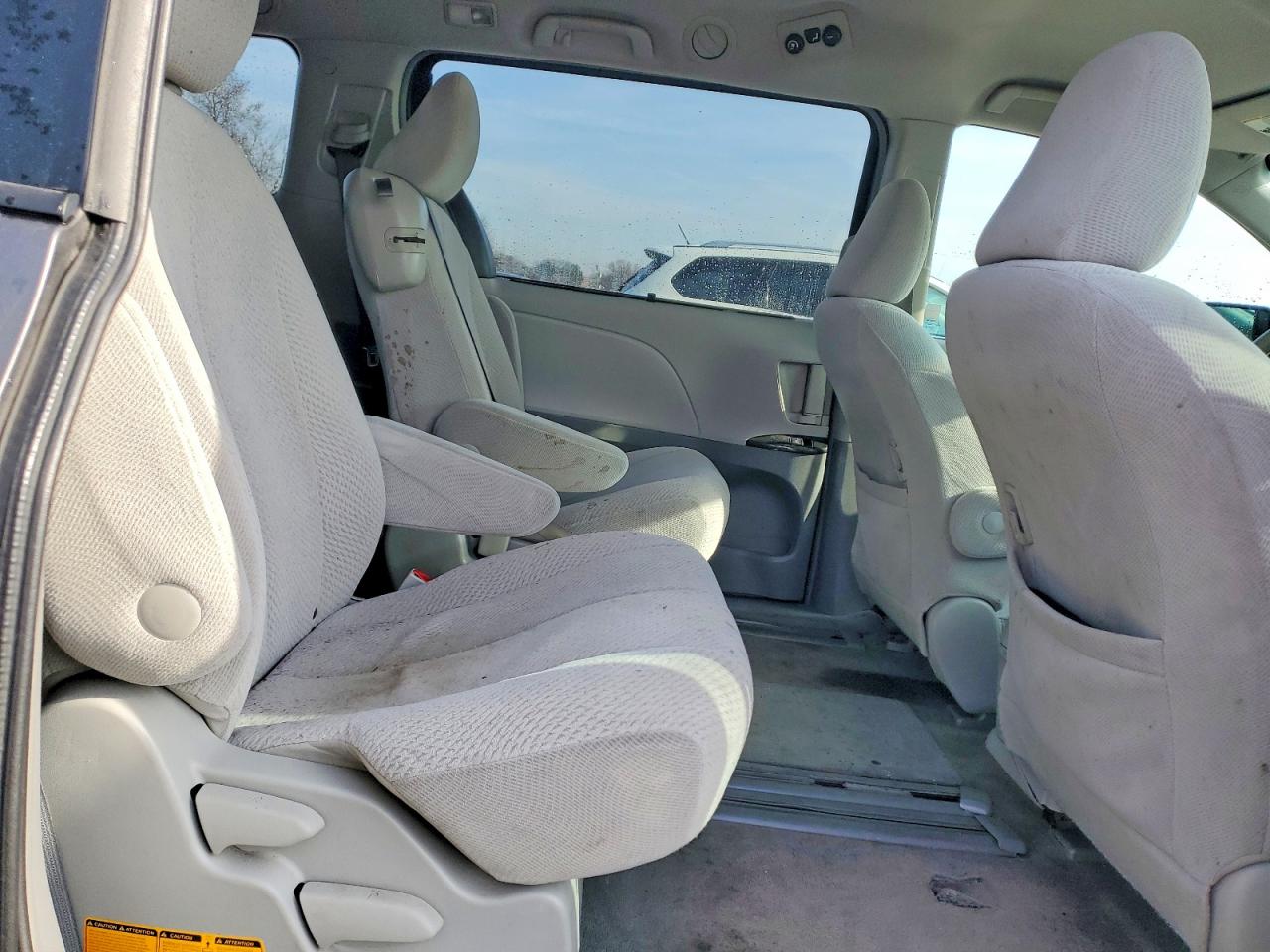 2012 Toyota Sienna Le 8-passenger Gray vin: 5TDKK3DC5CS245807
