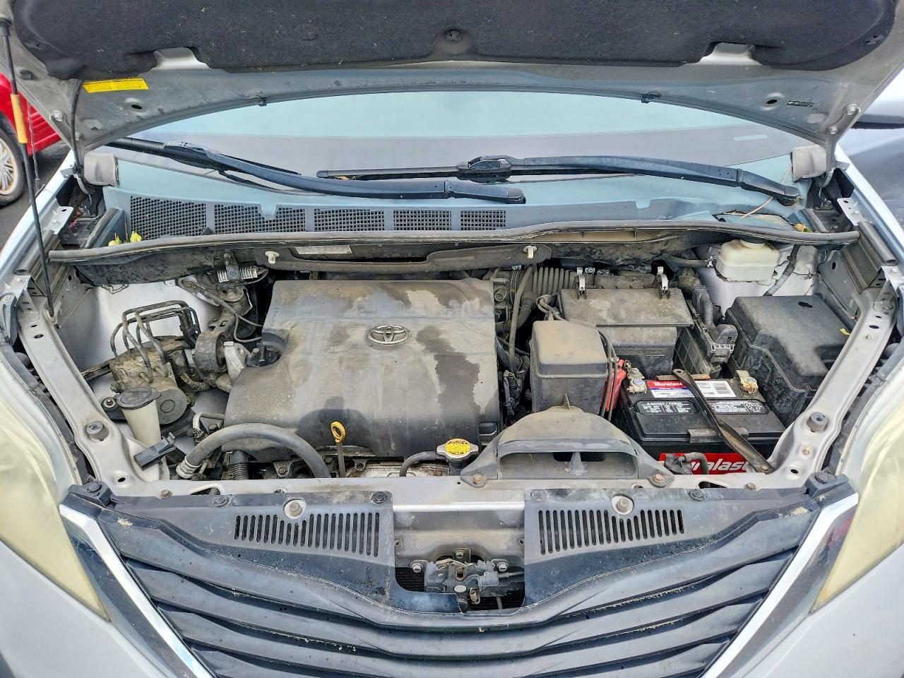 2012 Toyota Sienna Le Серебряный vin: 5TDKK3DC5CS272781