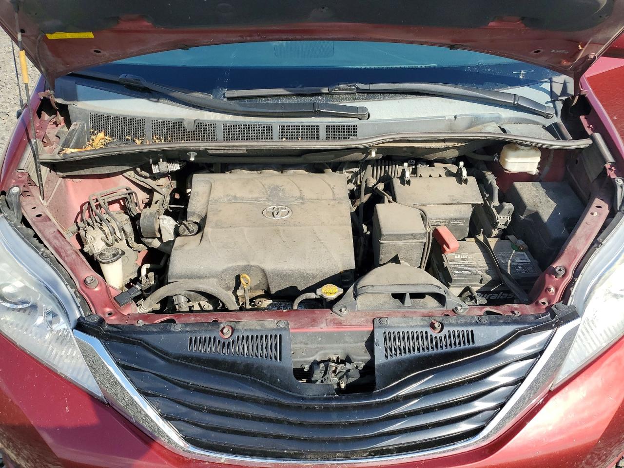 2013 Toyota Sienna Le Red vin: 5TDKK3DC5DS312598