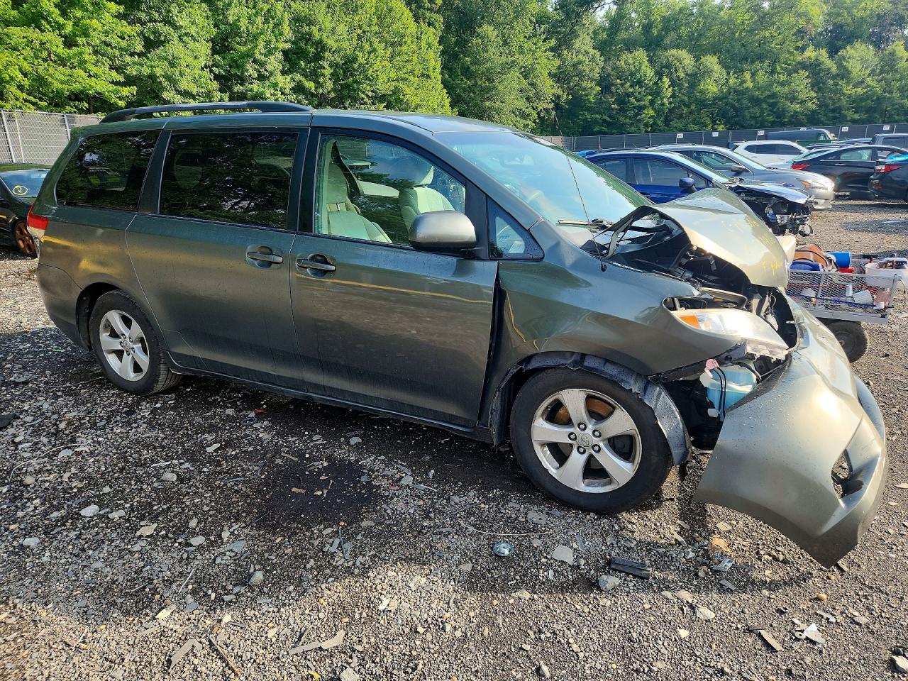 2013 Toyota Sienna Le Gray vin: 5TDKK3DC5DS322466