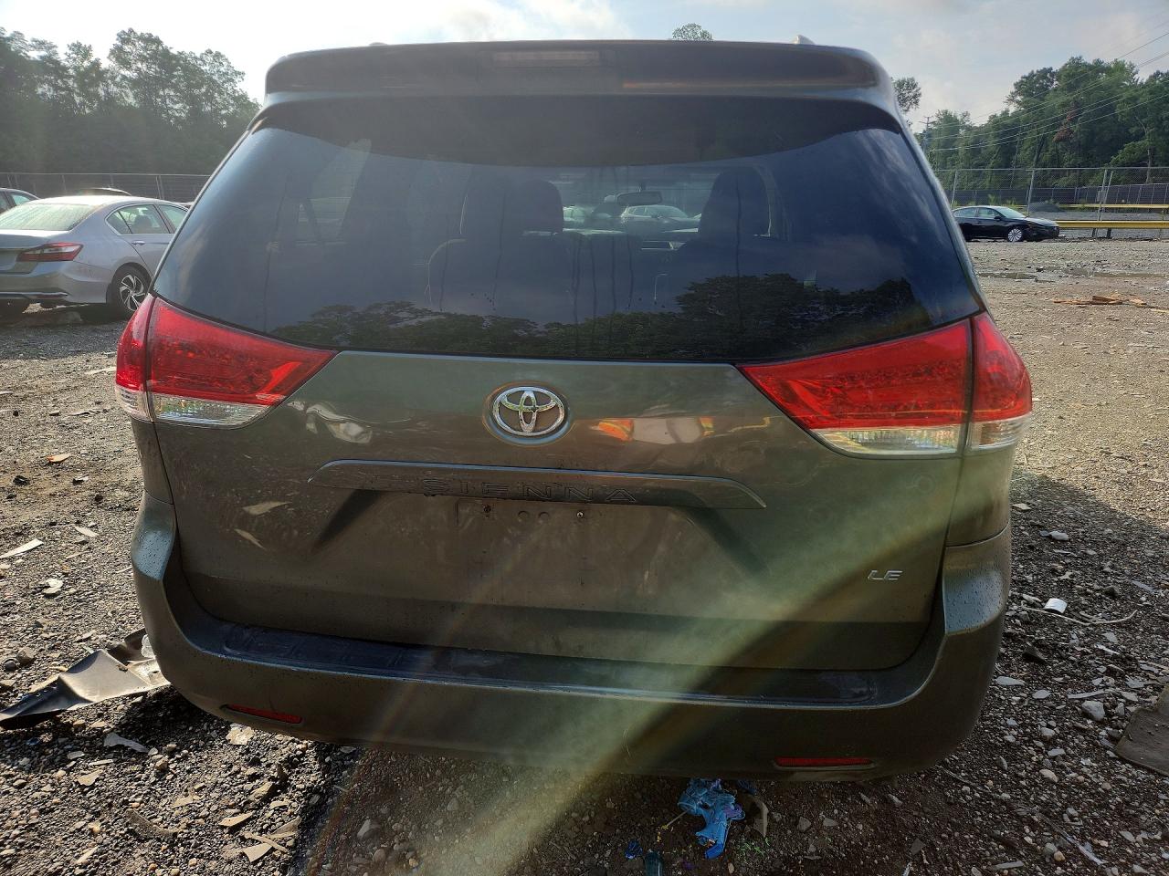 2013 Toyota Sienna Le Gray vin: 5TDKK3DC5DS322466