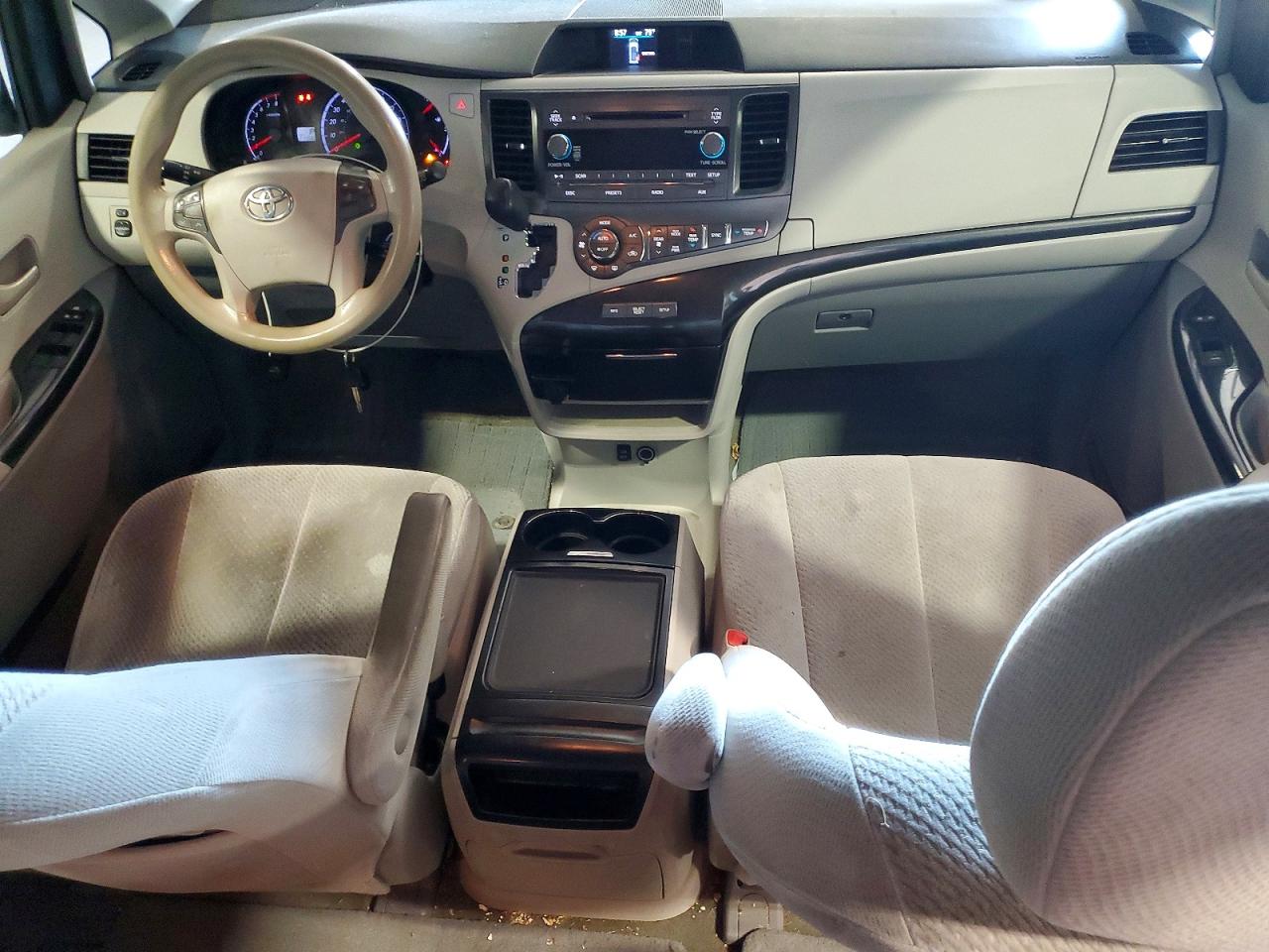 2013 Toyota Sienna Le Синий vin: 5TDKK3DC5DS333841