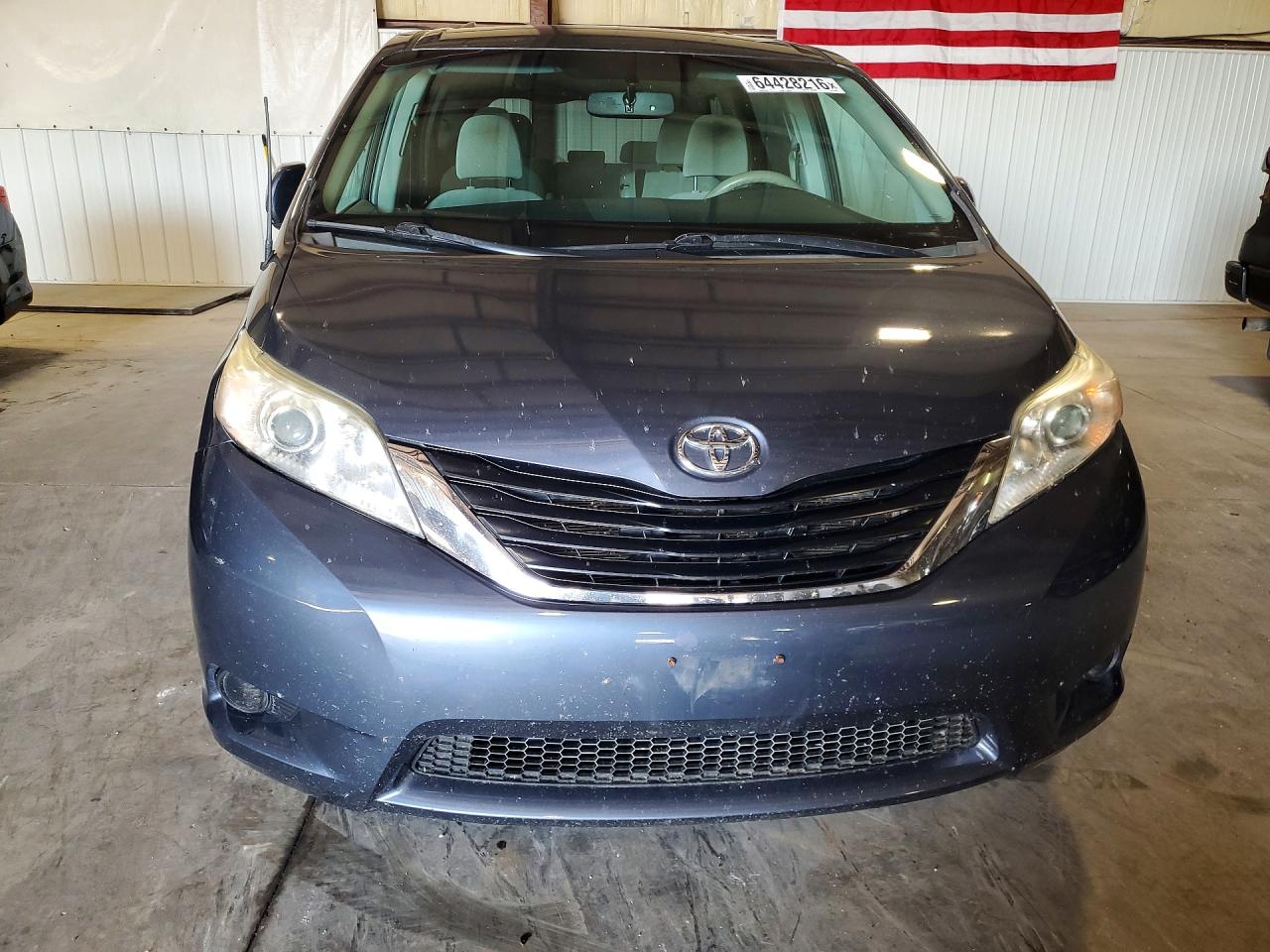 2013 Toyota Sienna Le Синий vin: 5TDKK3DC5DS333841