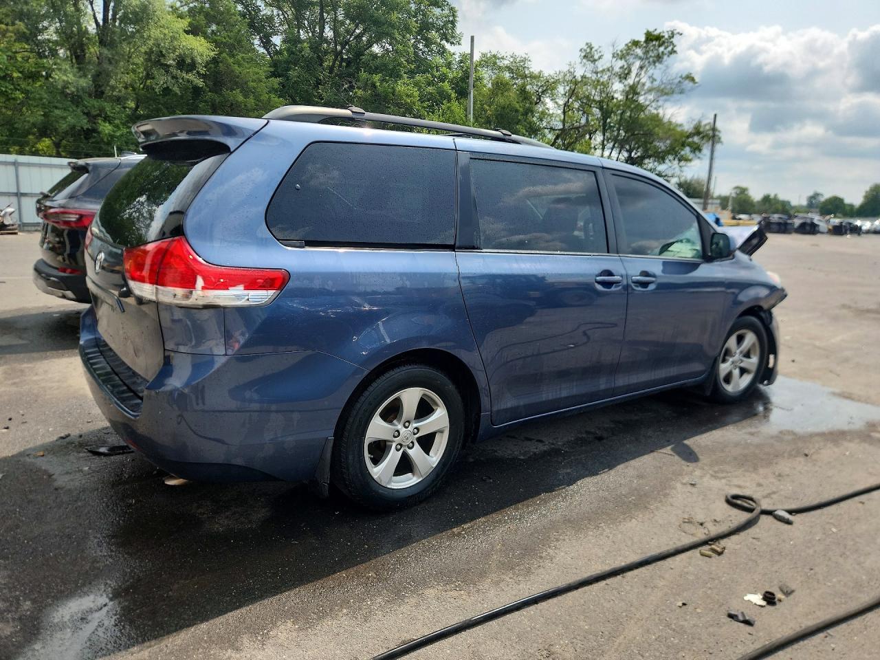 2013 Toyota Sienna Le Blue vin: 5TDKK3DC5DS341339
