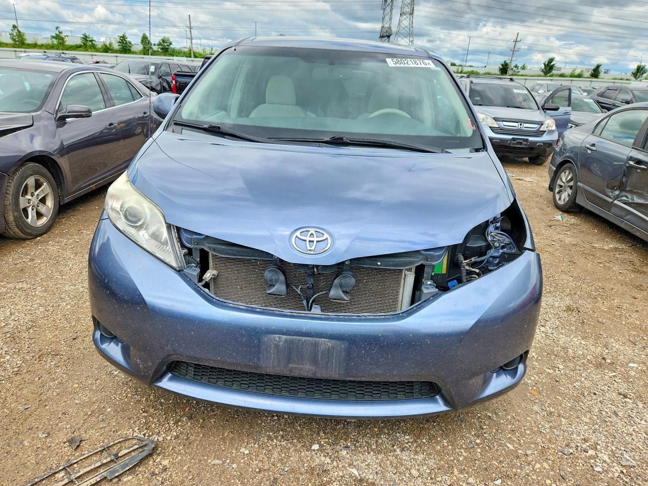 2013 Toyota Sienna Le Blue vin: 5TDKK3DC5DS355628
