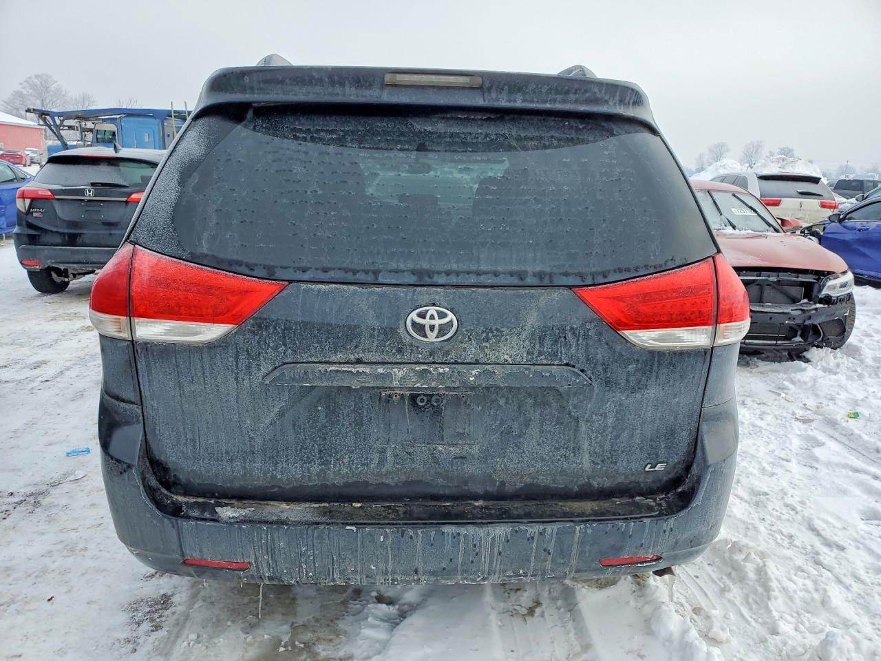 2013 Toyota Sienna Le Черный vin: 5TDKK3DC5DS357332