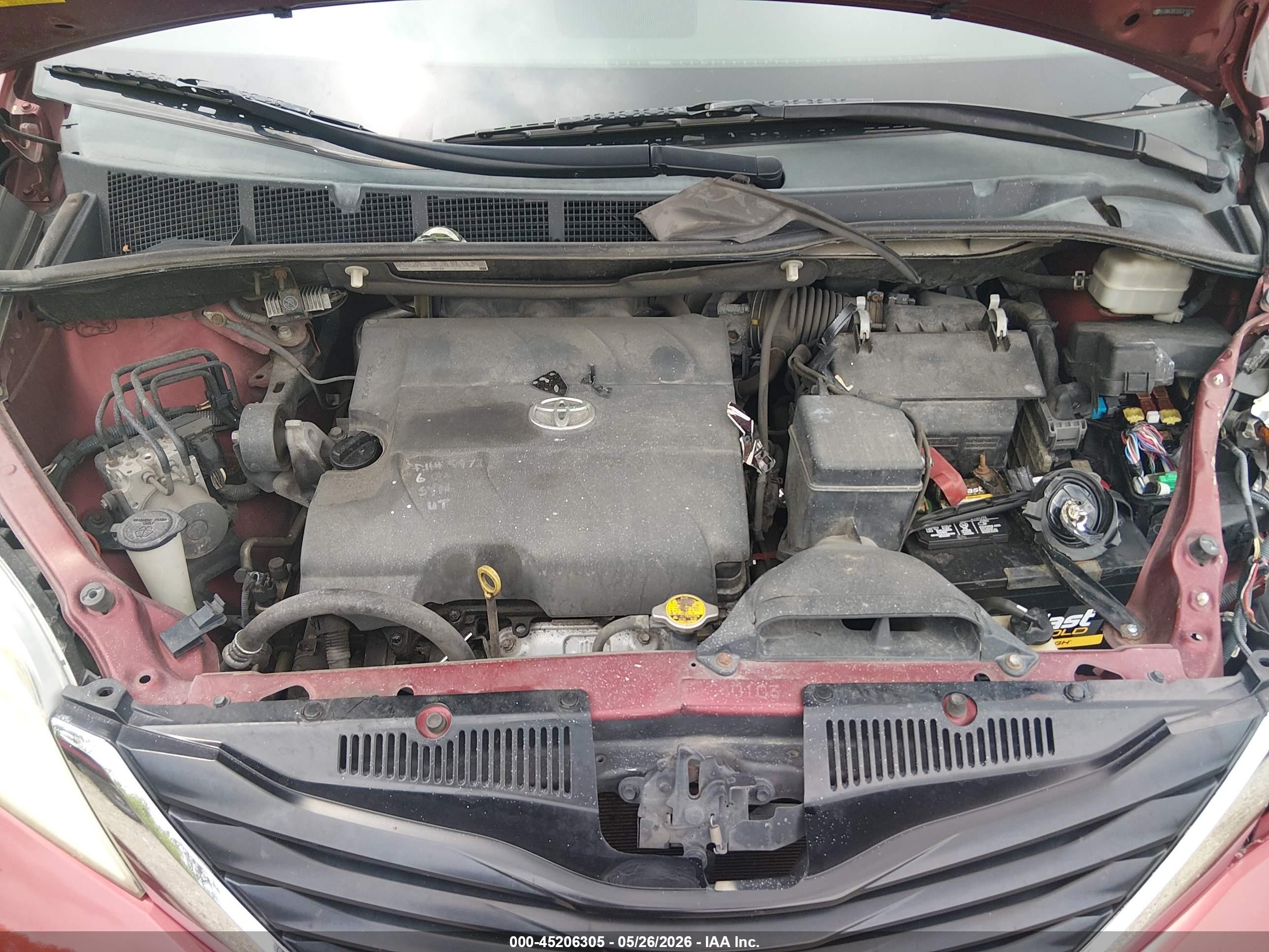 2013 Toyota Sienna Le V6 8 Passenger Красный vin: 5TDKK3DC5DS371229