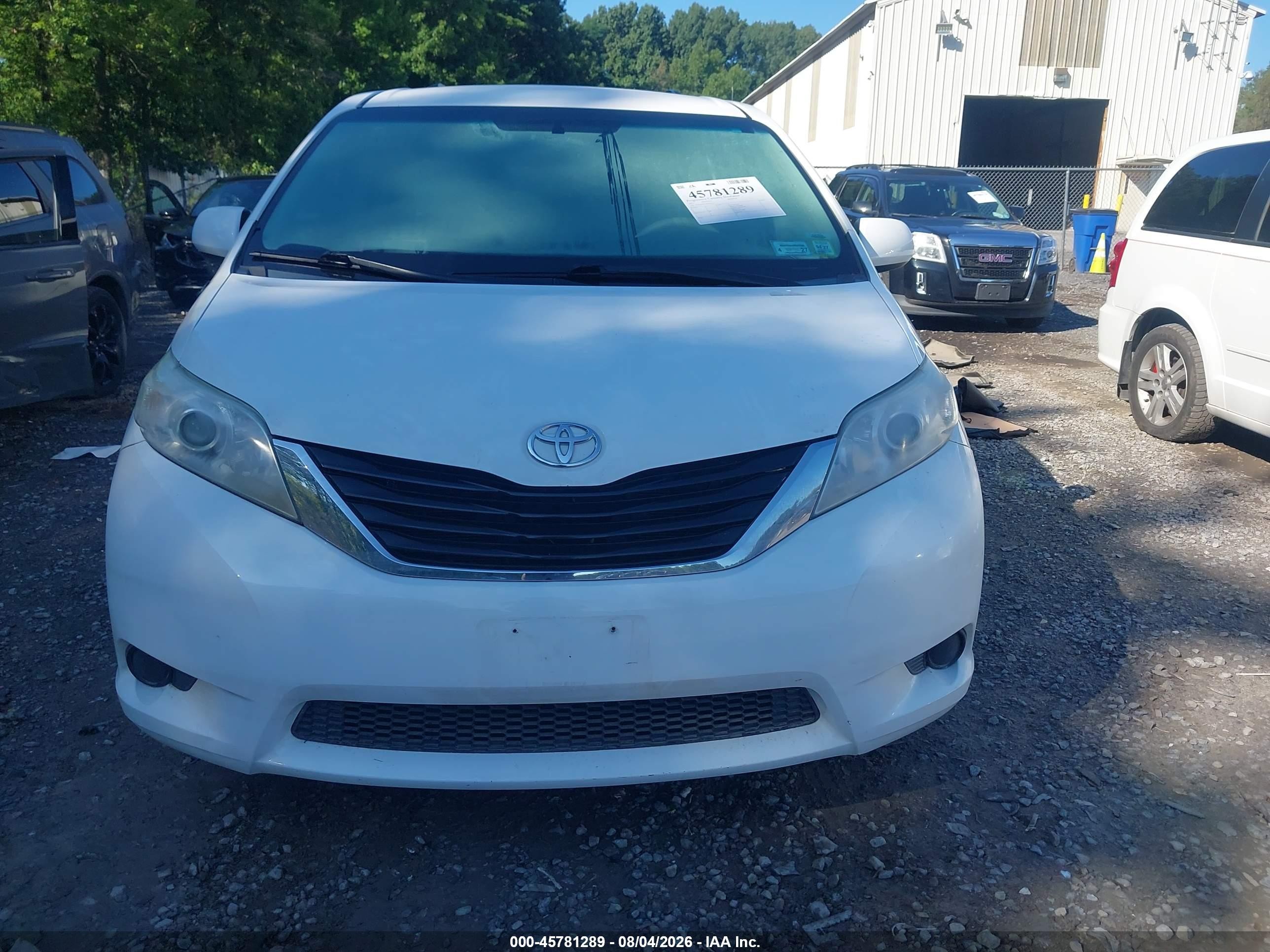 2013 Toyota Sienna Le V6 8 Passenger White vin: 5TDKK3DC5DS401653