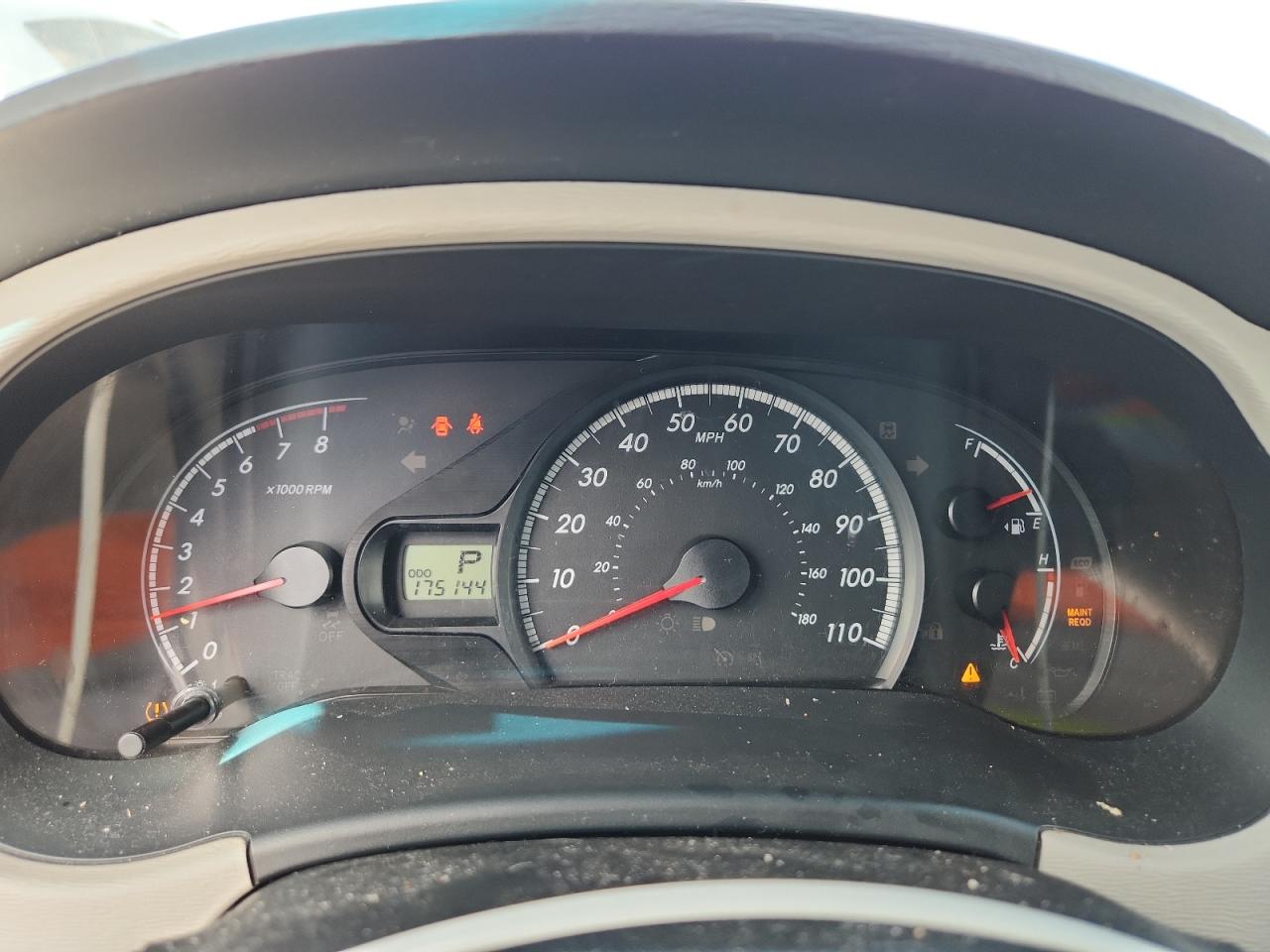 2014 Toyota Sienna Le Gray vin: 5TDKK3DC5ES435691 Damage: Warning - Tire Pressure, On, Unacceptable
