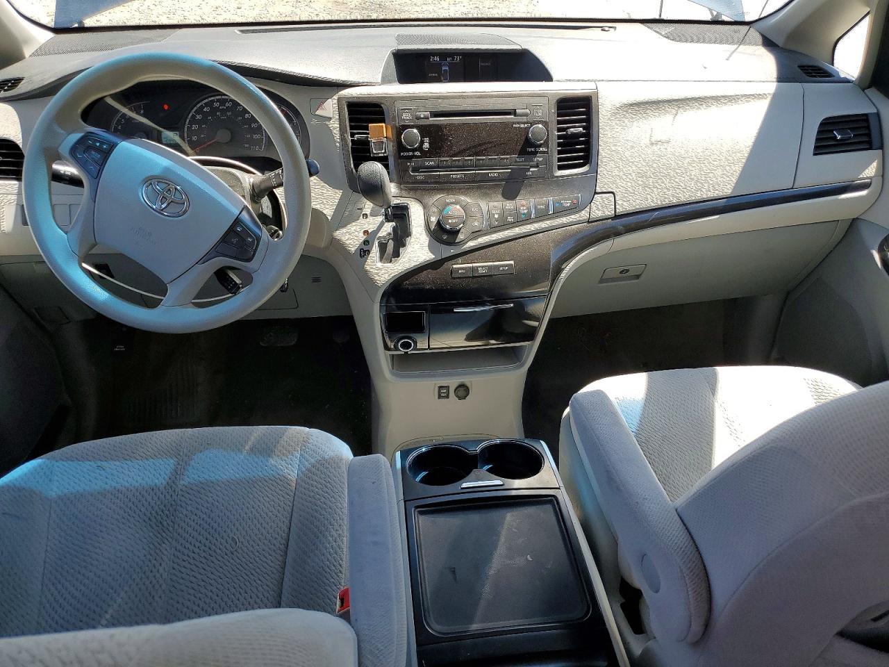 2014 Toyota Sienna Le Blue vin: 5TDKK3DC5ES456380